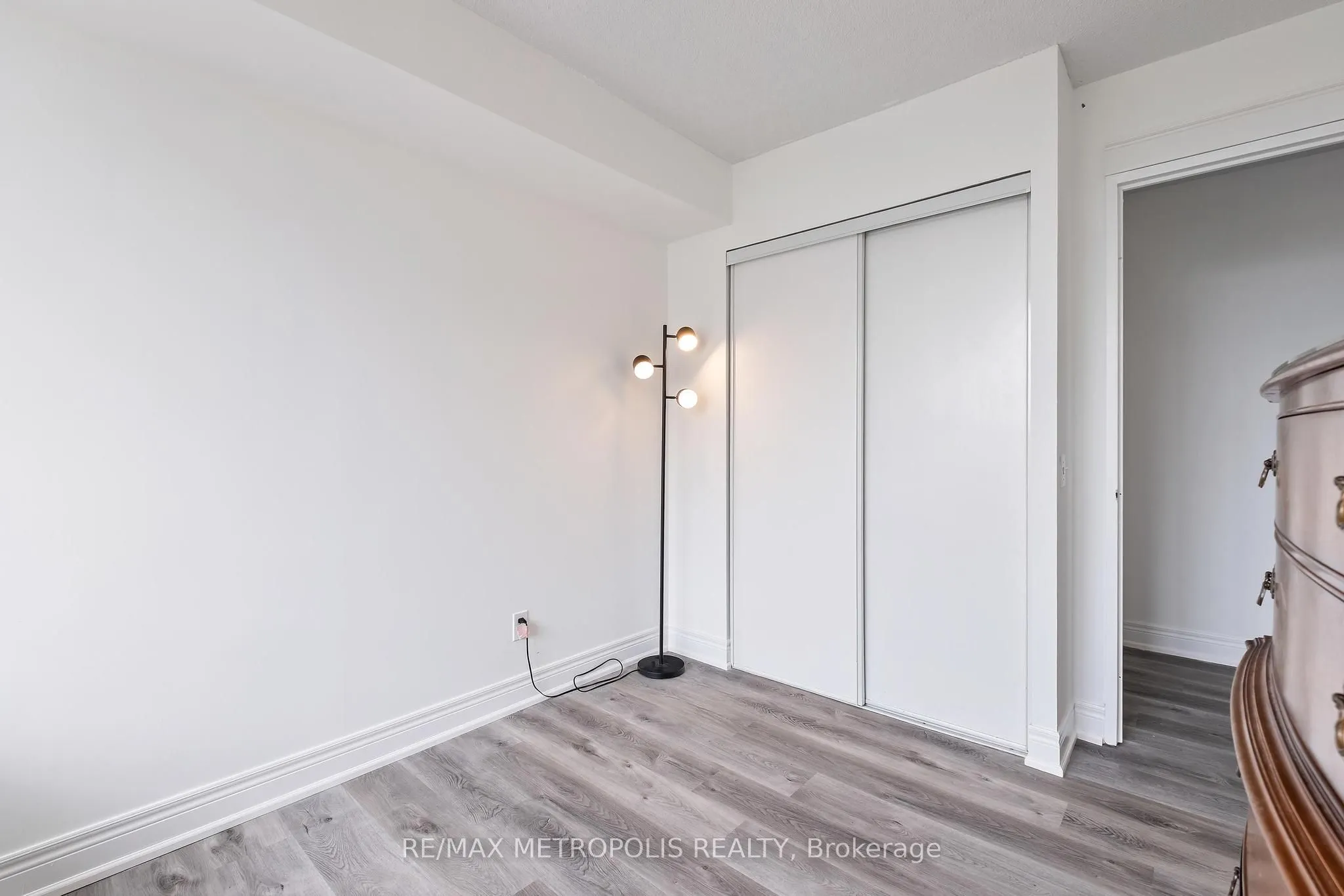 81 Townsgate Drive, #701