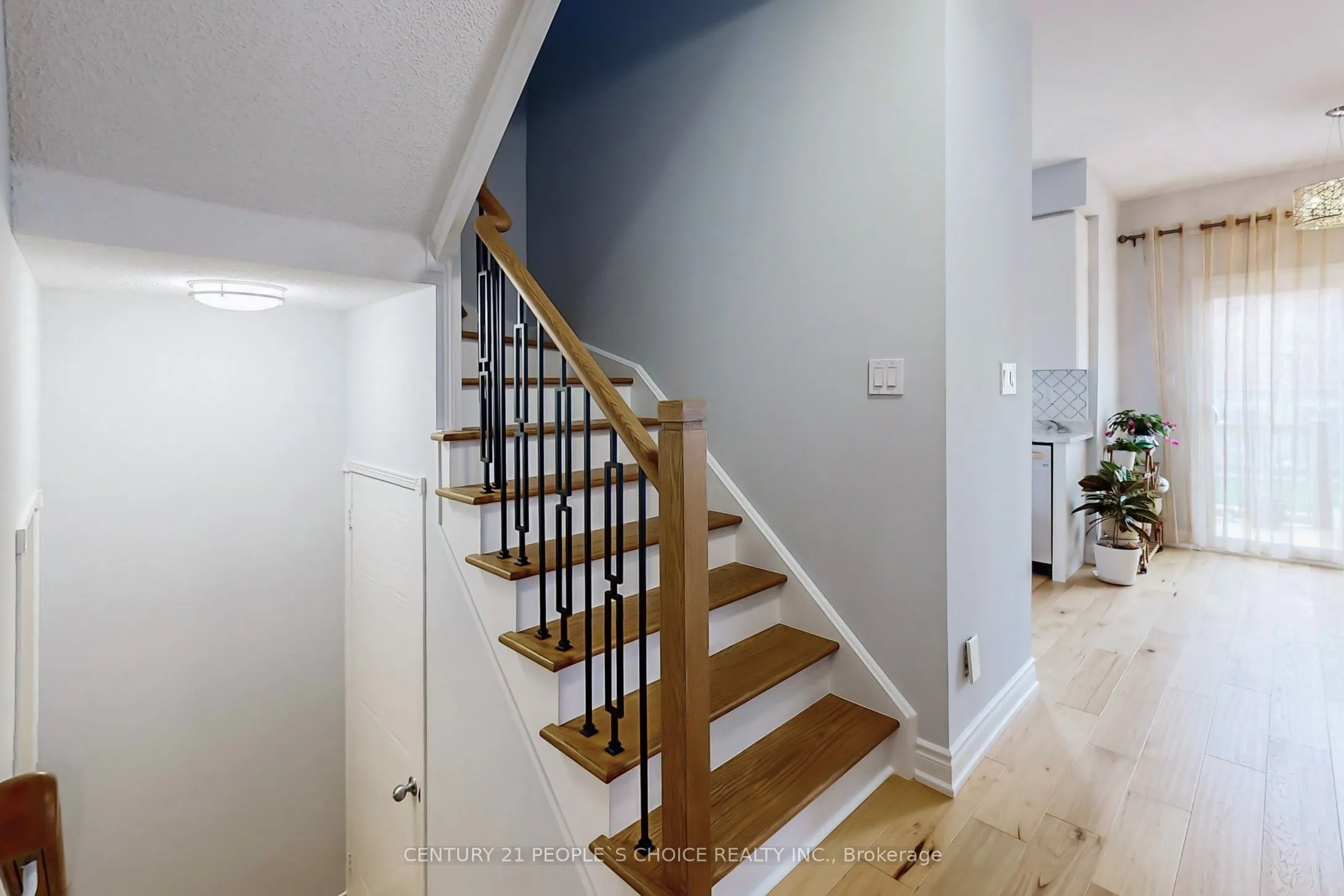 401 Cranston Park Avenue