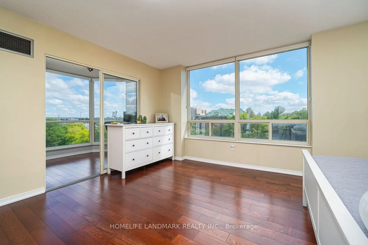 175 Cedar Avenue, #712
