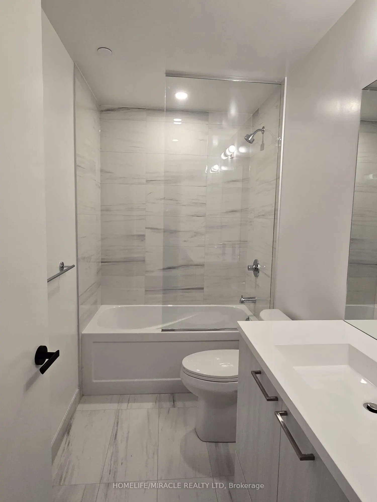 225 Commerce Street, #5205