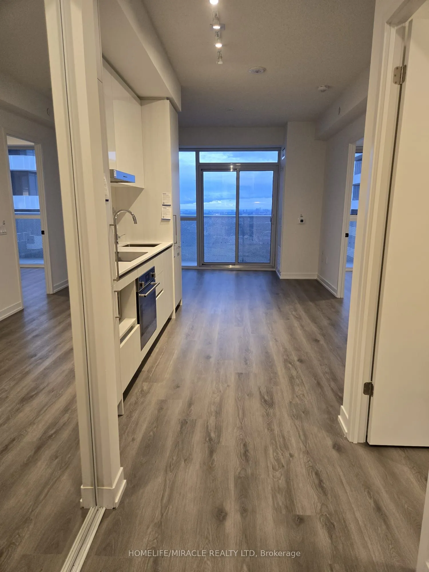225 Commerce Street, #5205