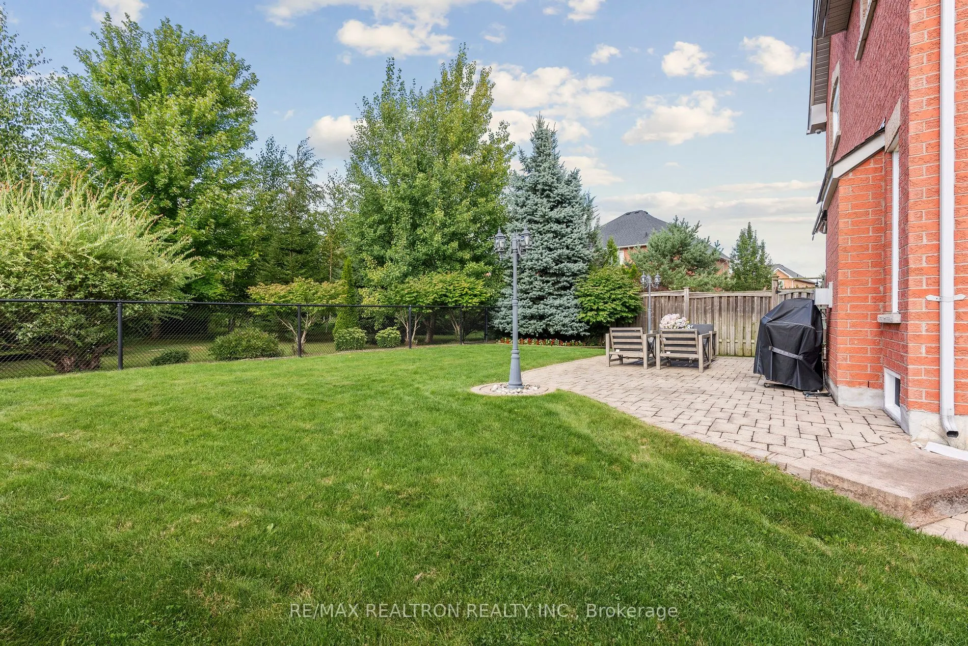 114 Barnwood Drive