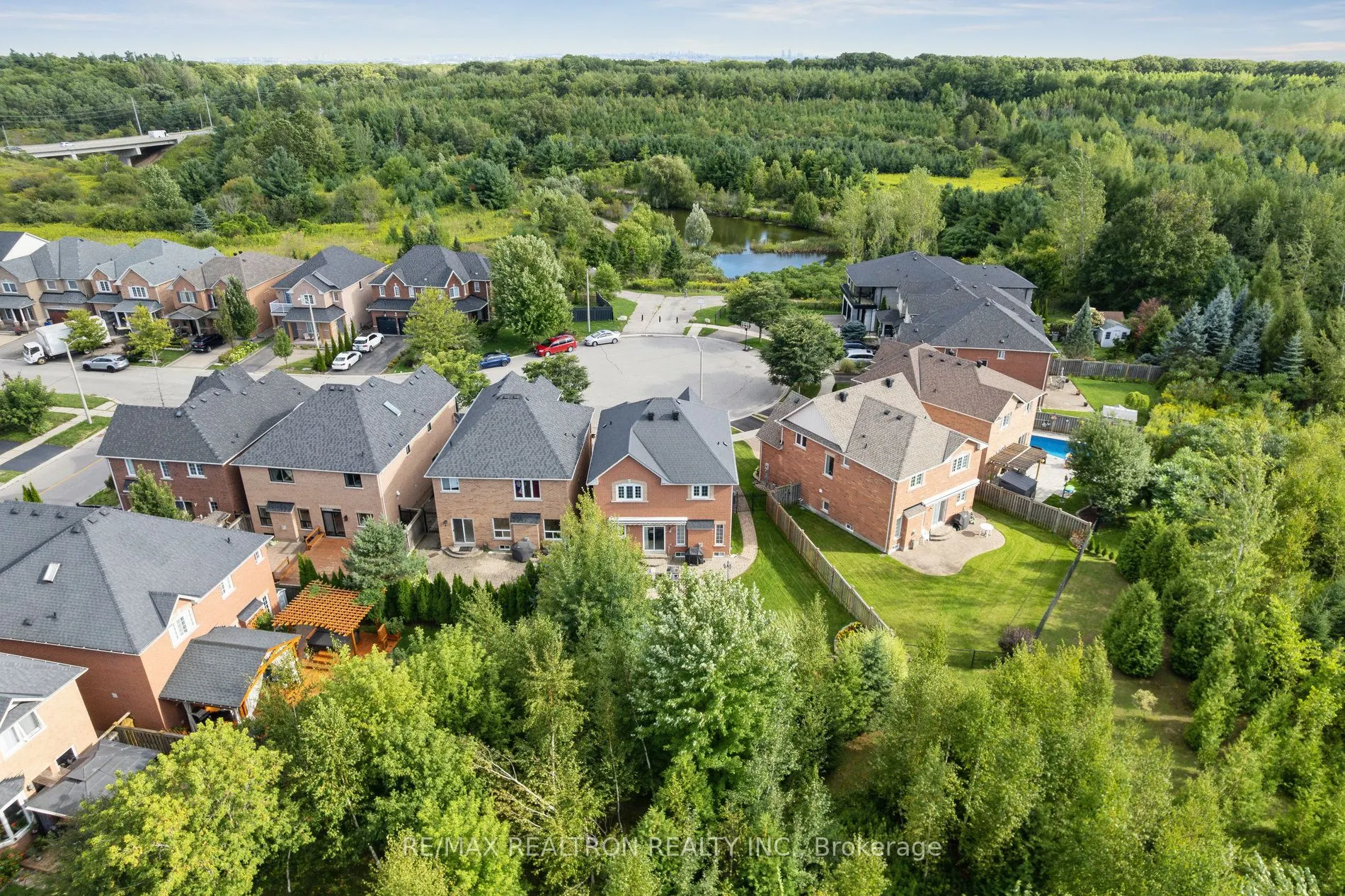114 Barnwood Drive