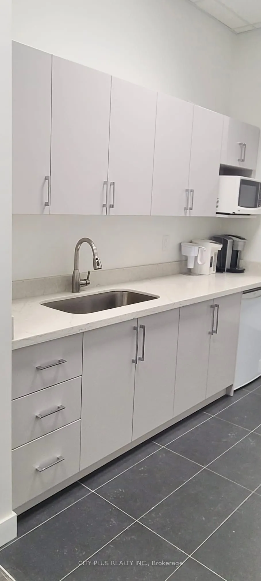 95 Royal Crest Court, #Unit 5 & 6