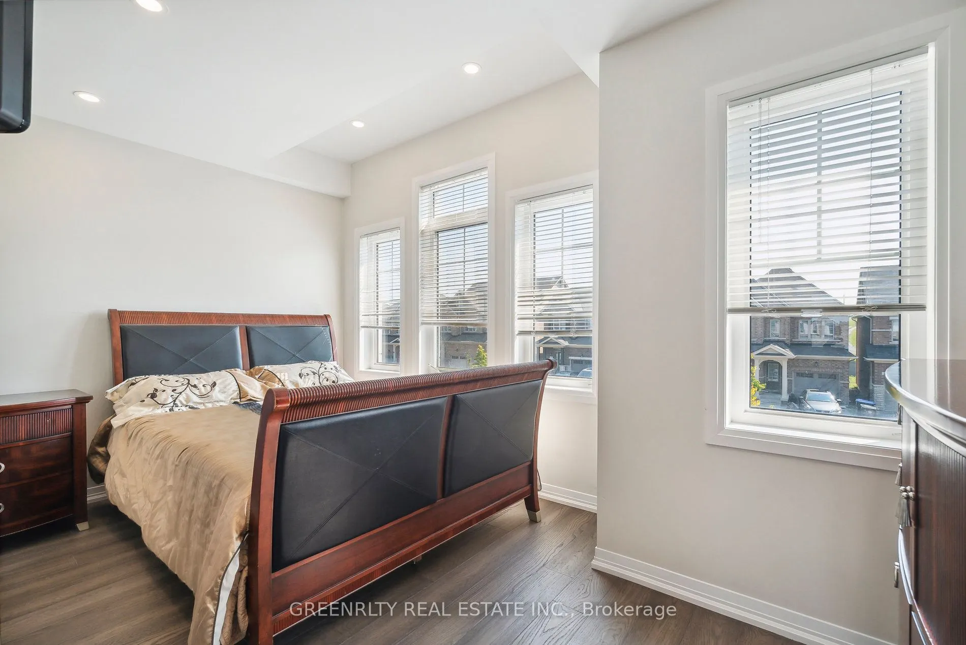 28 Casserley Crescent