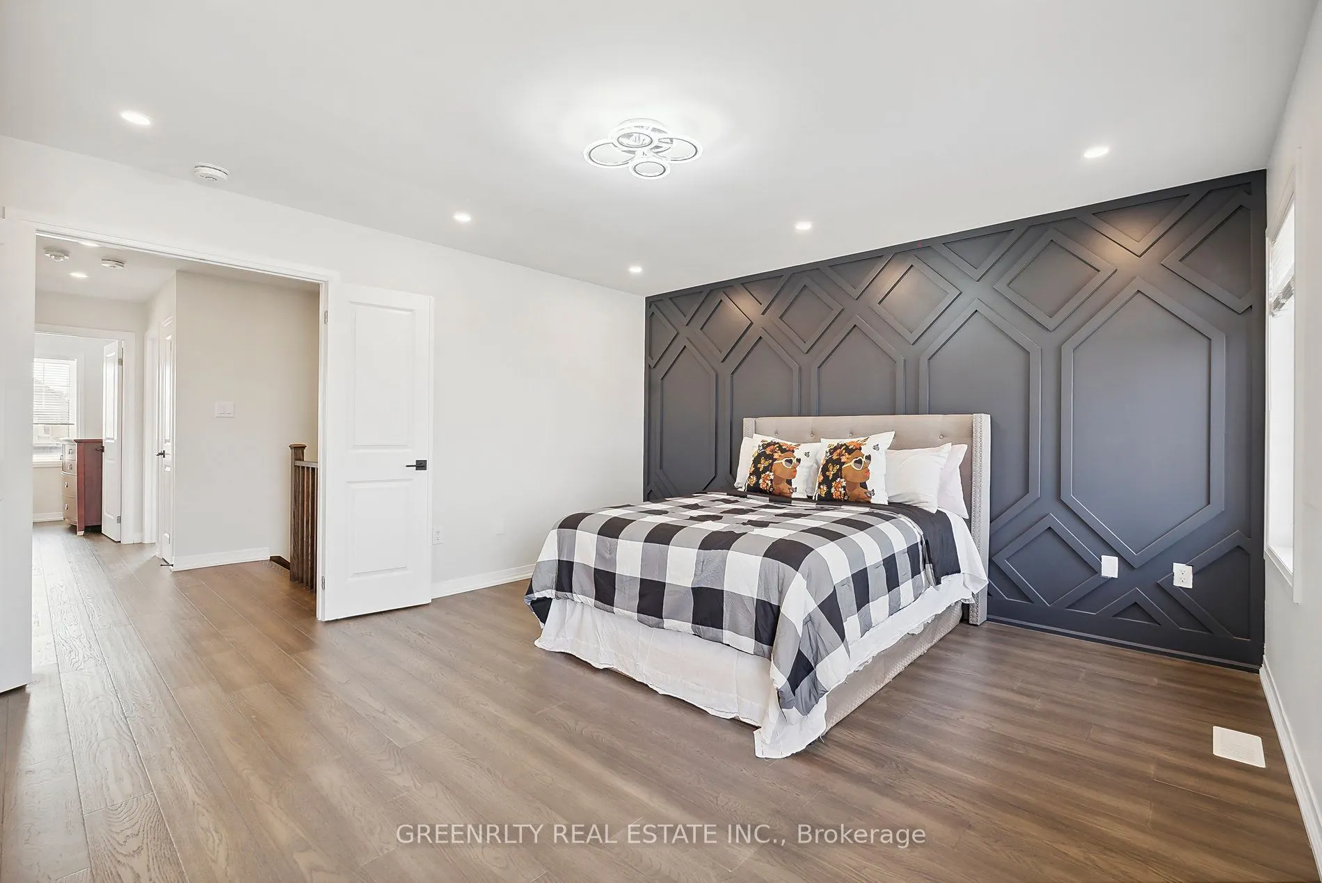 28 Casserley Crescent
