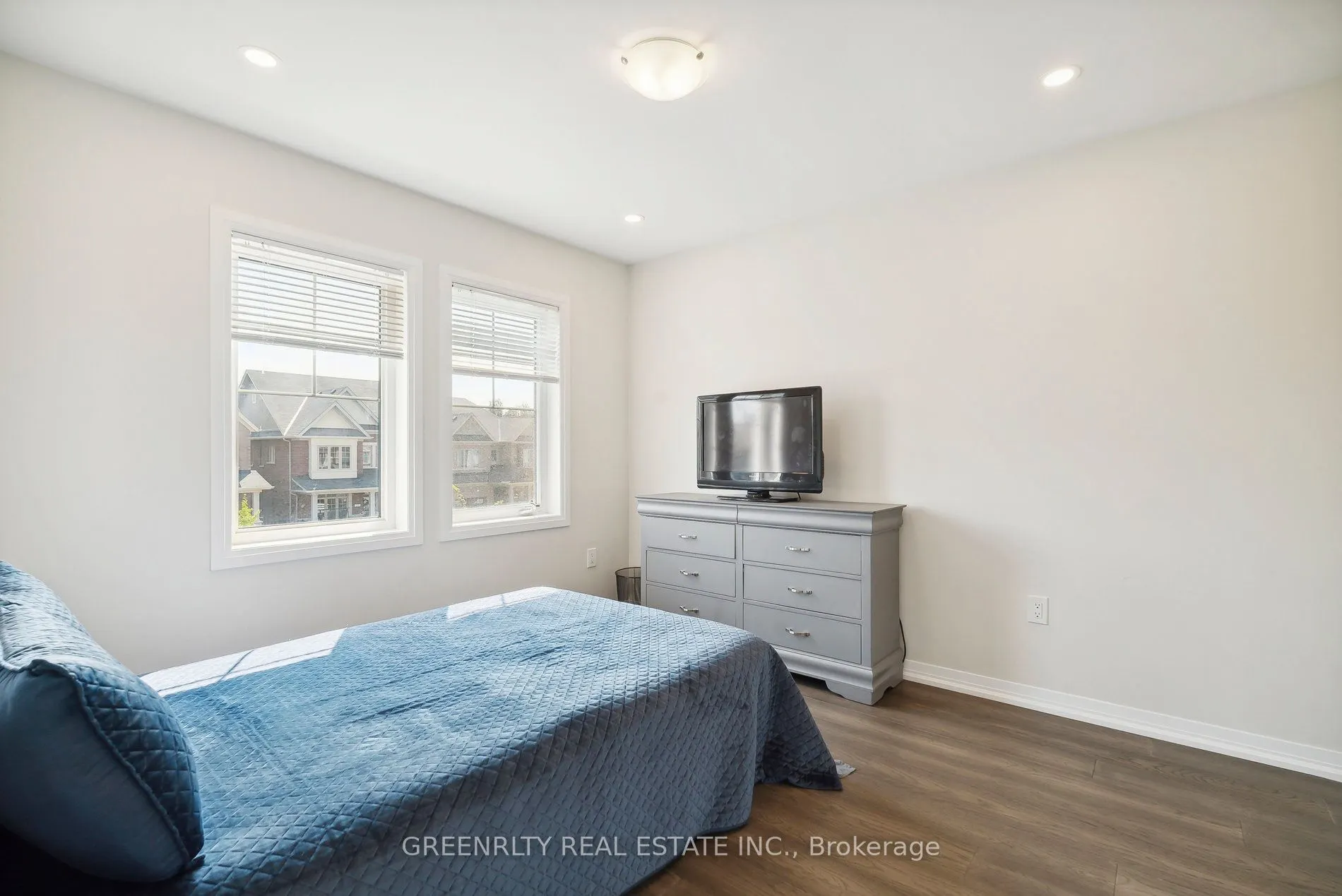 28 Casserley Crescent