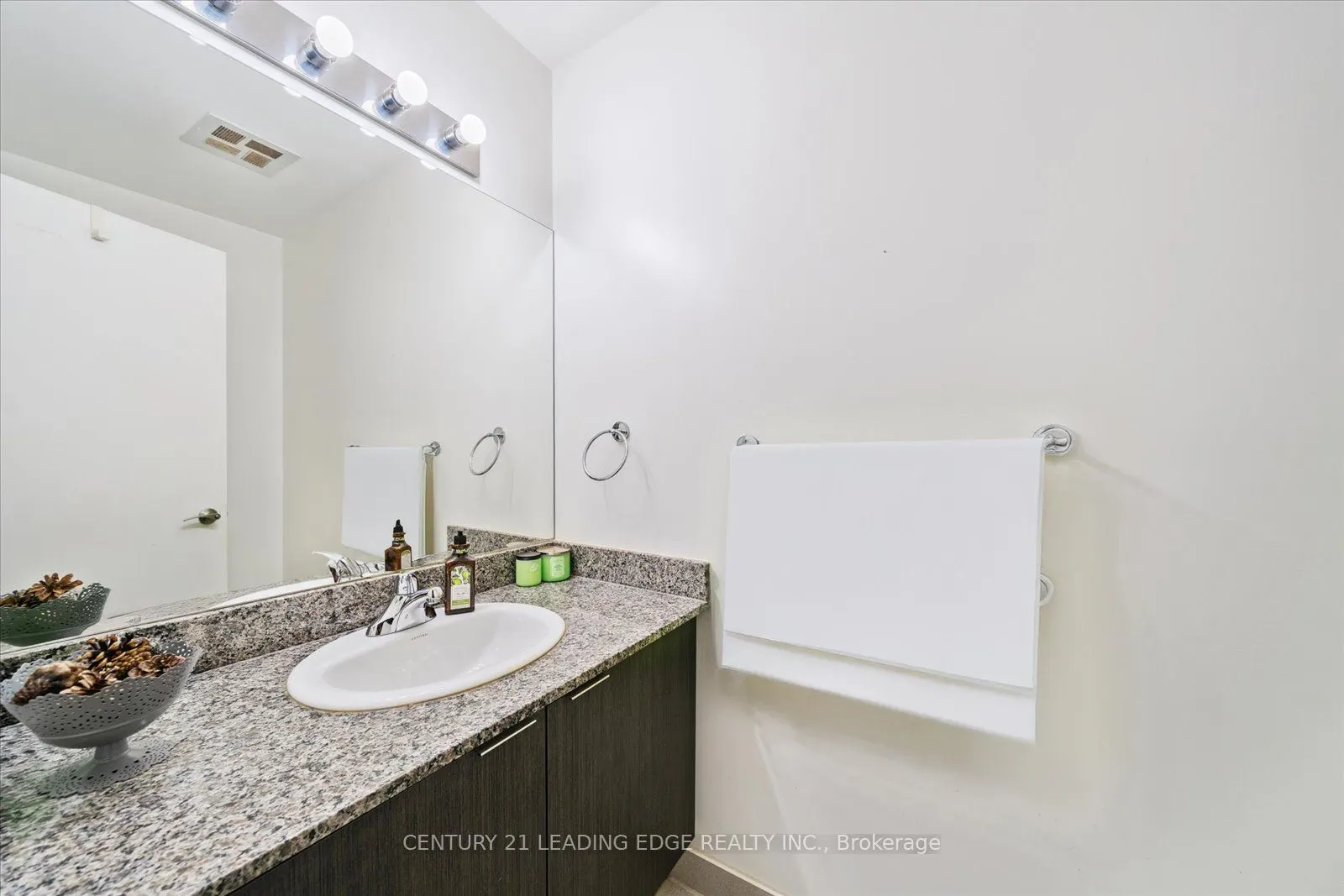 2910 Highway 7 Road W, #301