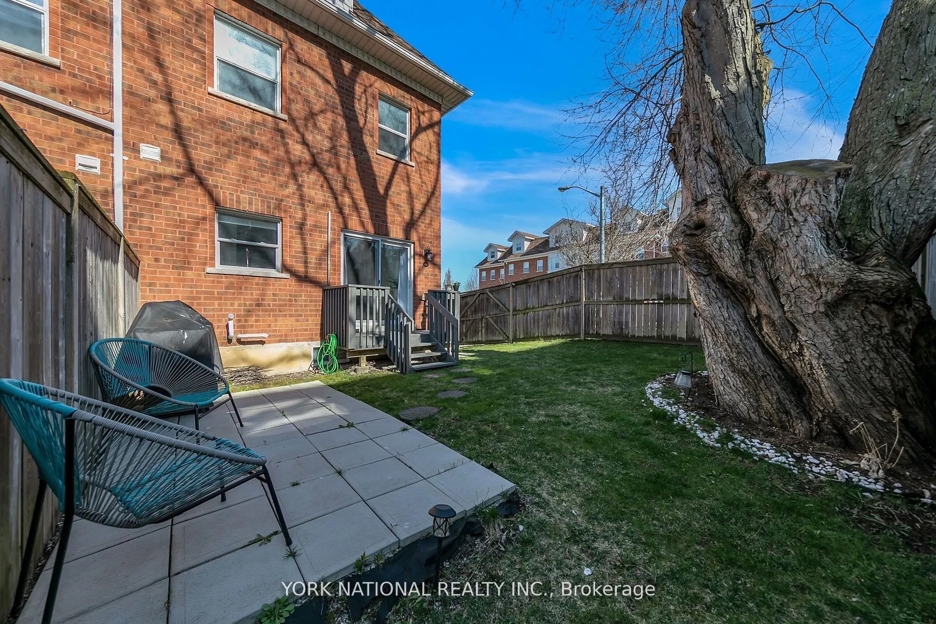12 Loring Doolittle Court, #12