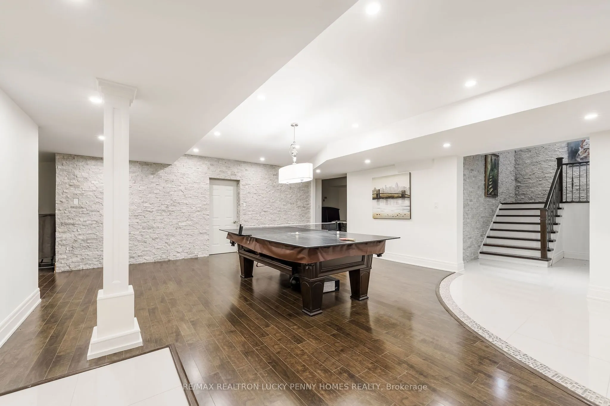 30 Bernadotte Drive