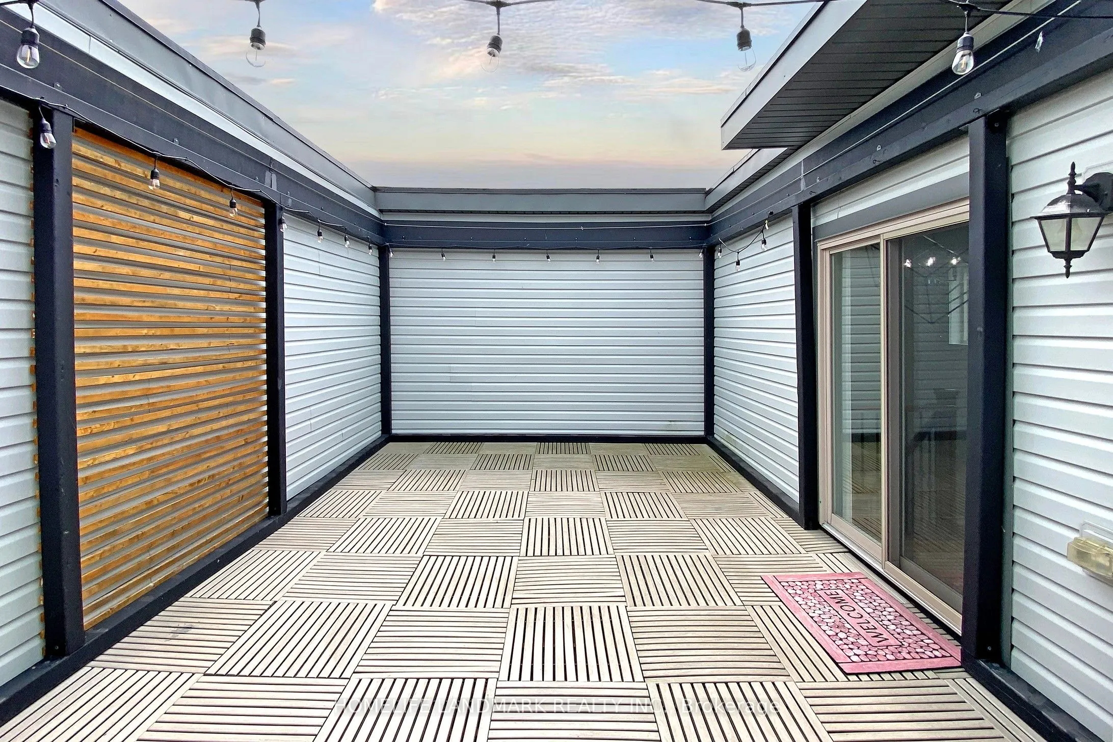 30 Westmeath Lane, #2503