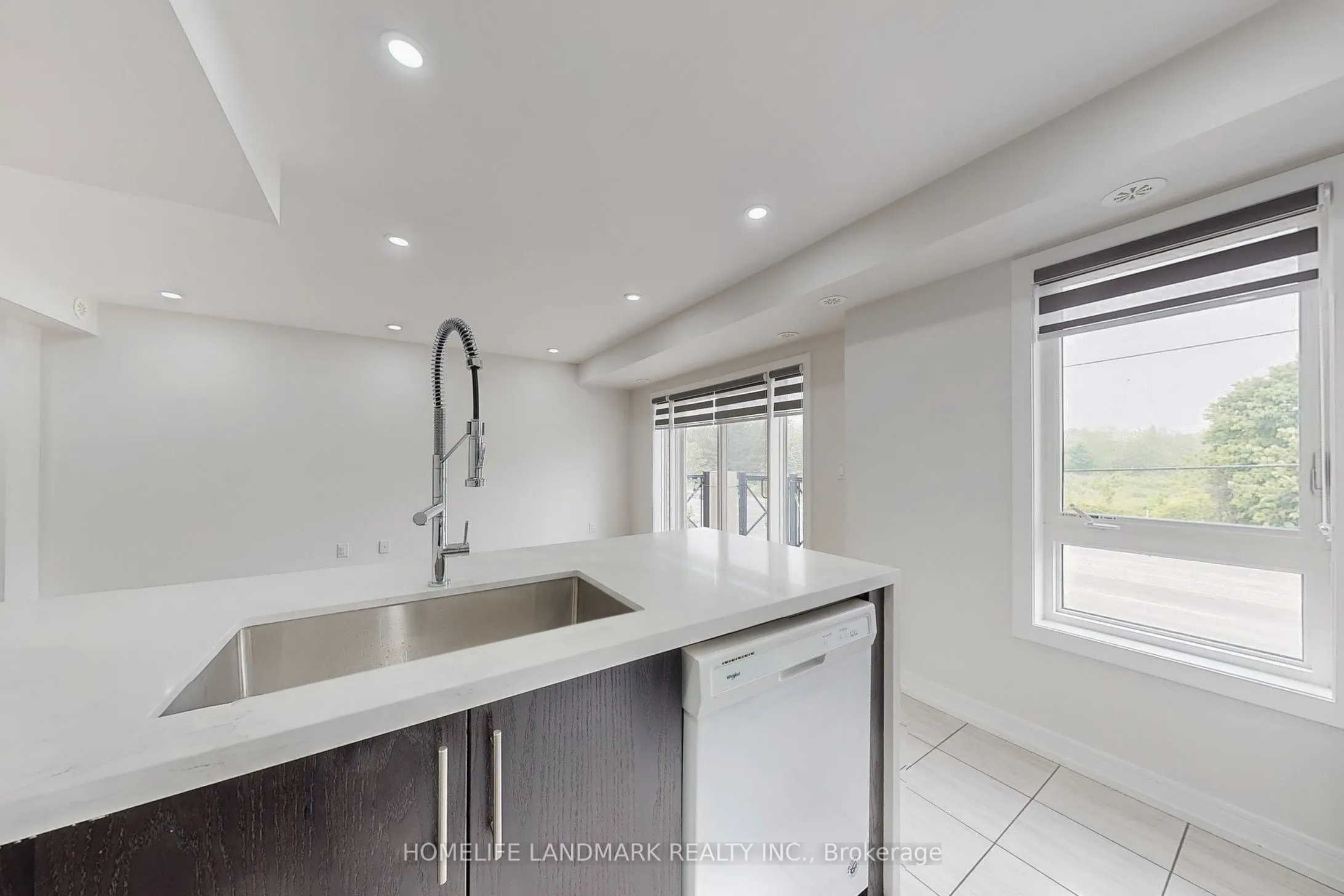 30 Westmeath Lane, #2503