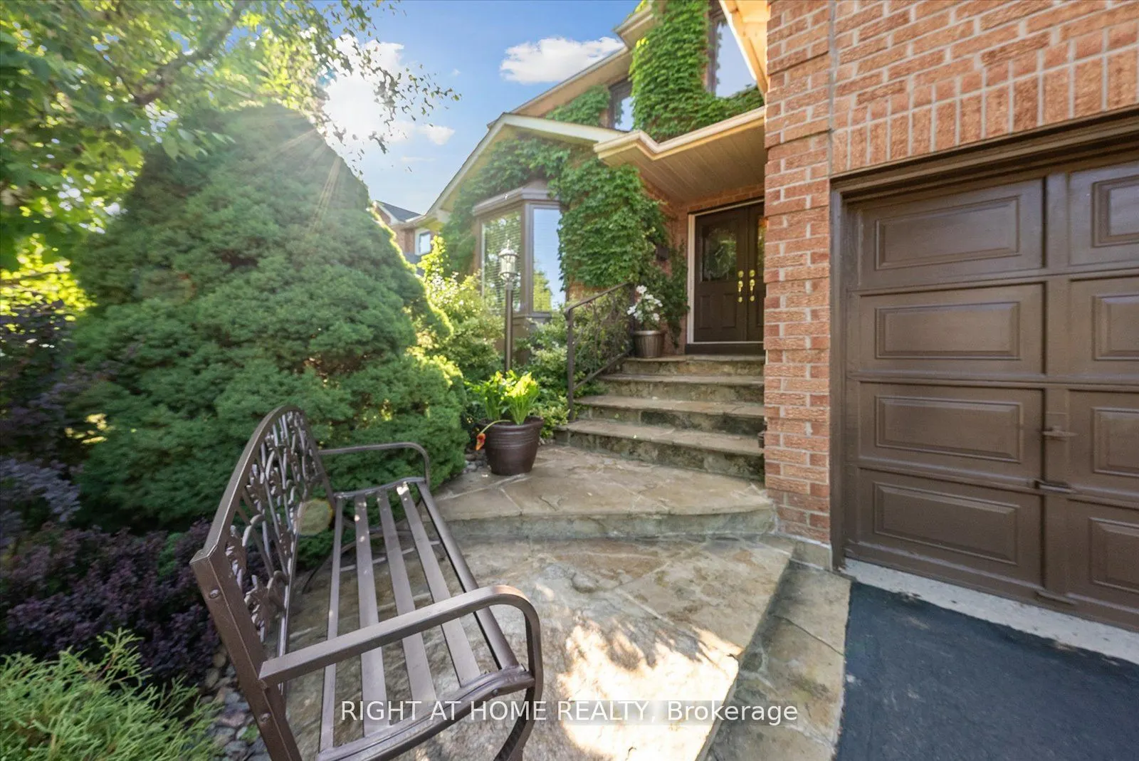 97 Topham Crescent