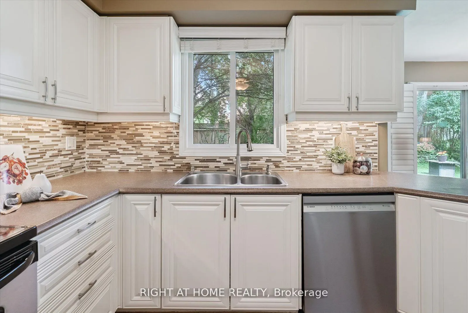 97 Topham Crescent