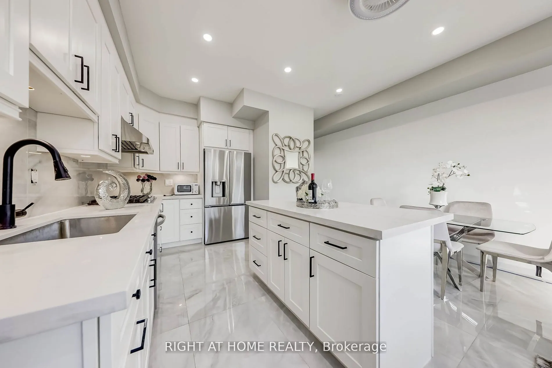 22 Garneau Street