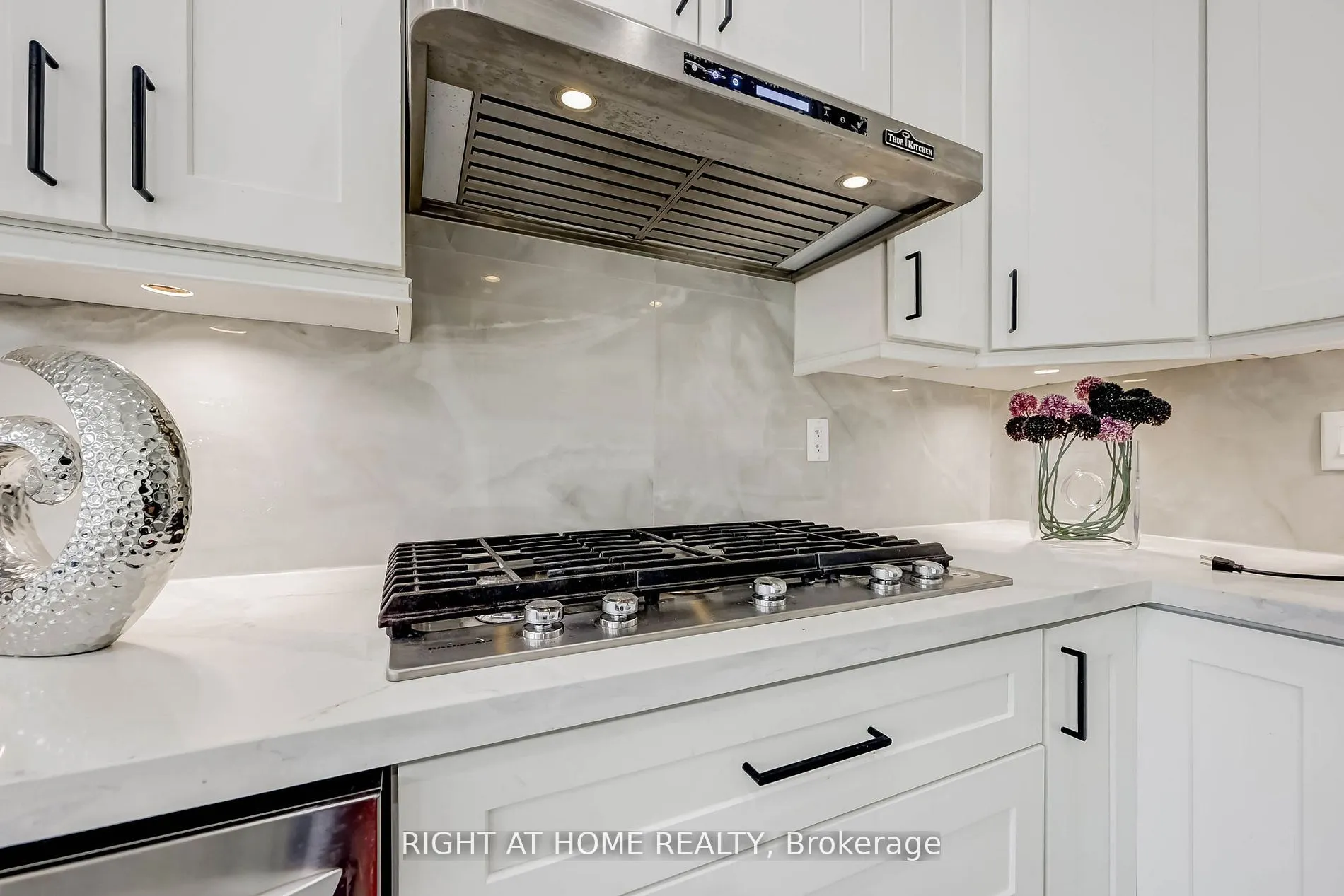 22 Garneau Street