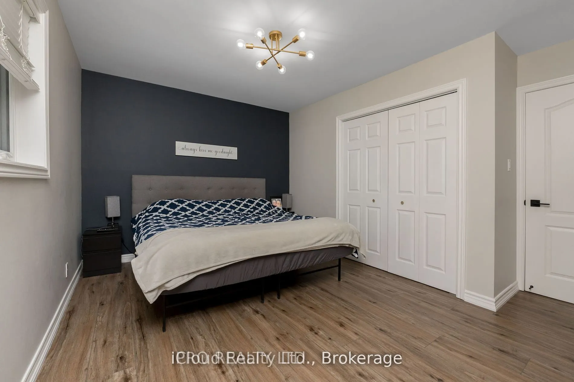 8 Cardwell Court
