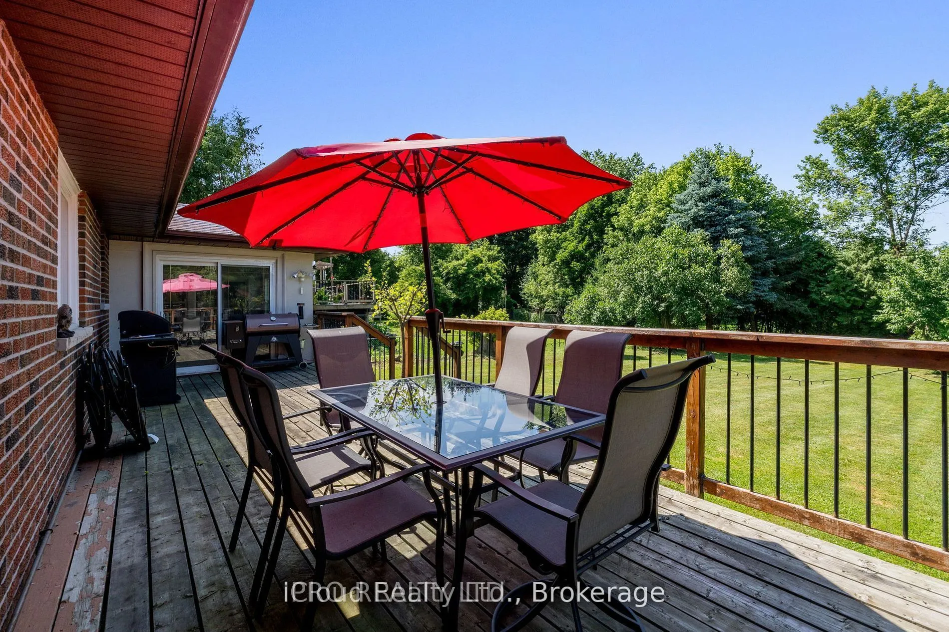 8 Cardwell Court