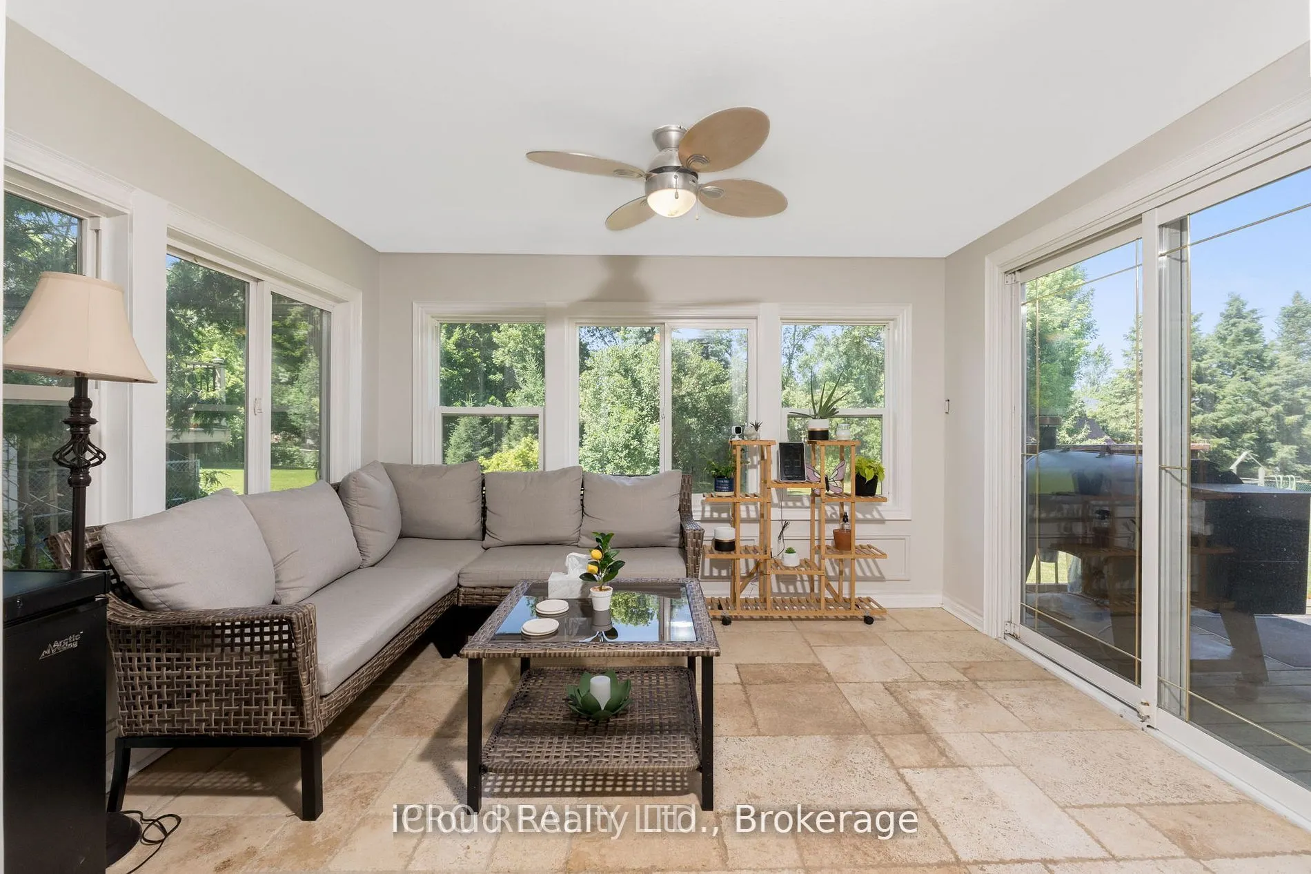 8 Cardwell Court
