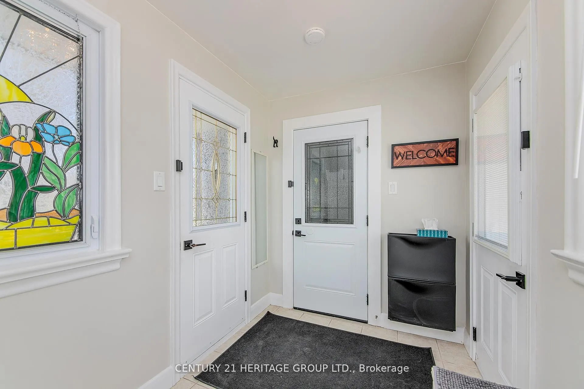 211 Albert Street W