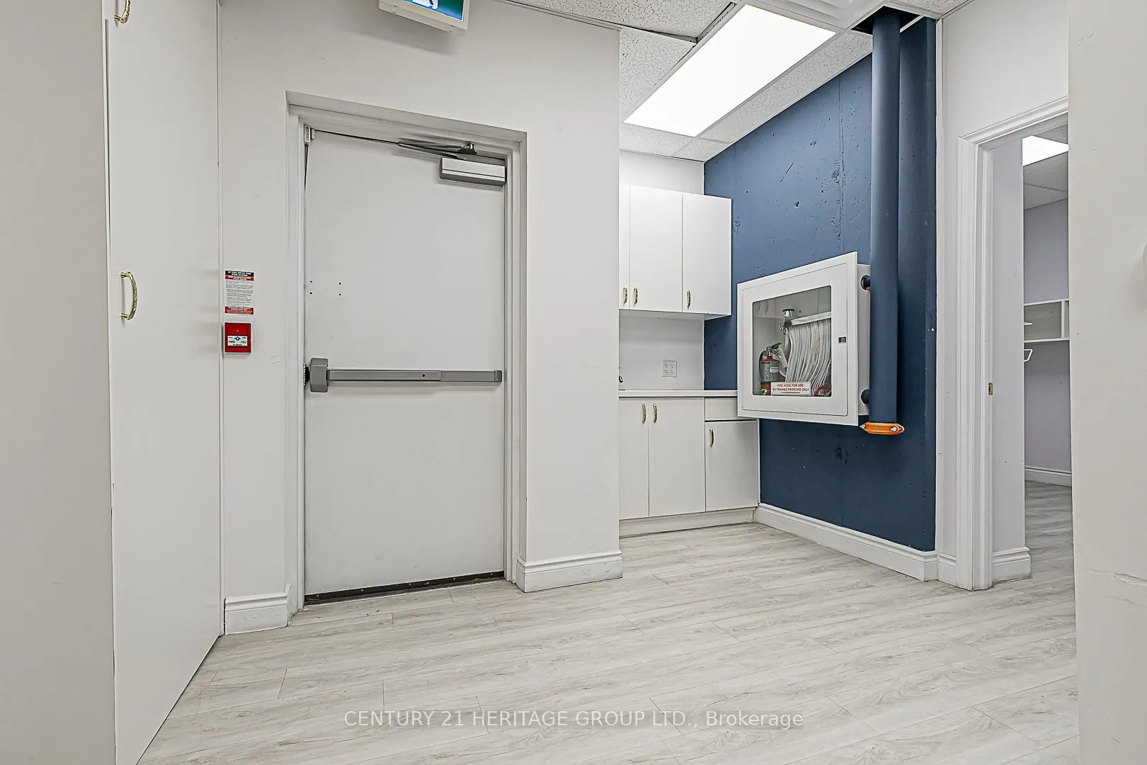 9201 Yonge Street, #LEVEL 1, UNIT 1 ( NW-1)