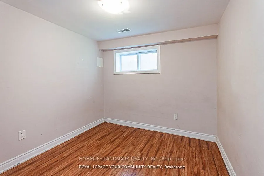 111 Deerwood Crescent