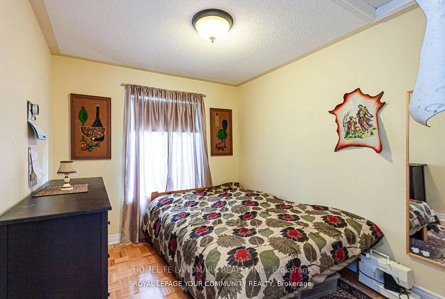 111 Deerwood Crescent