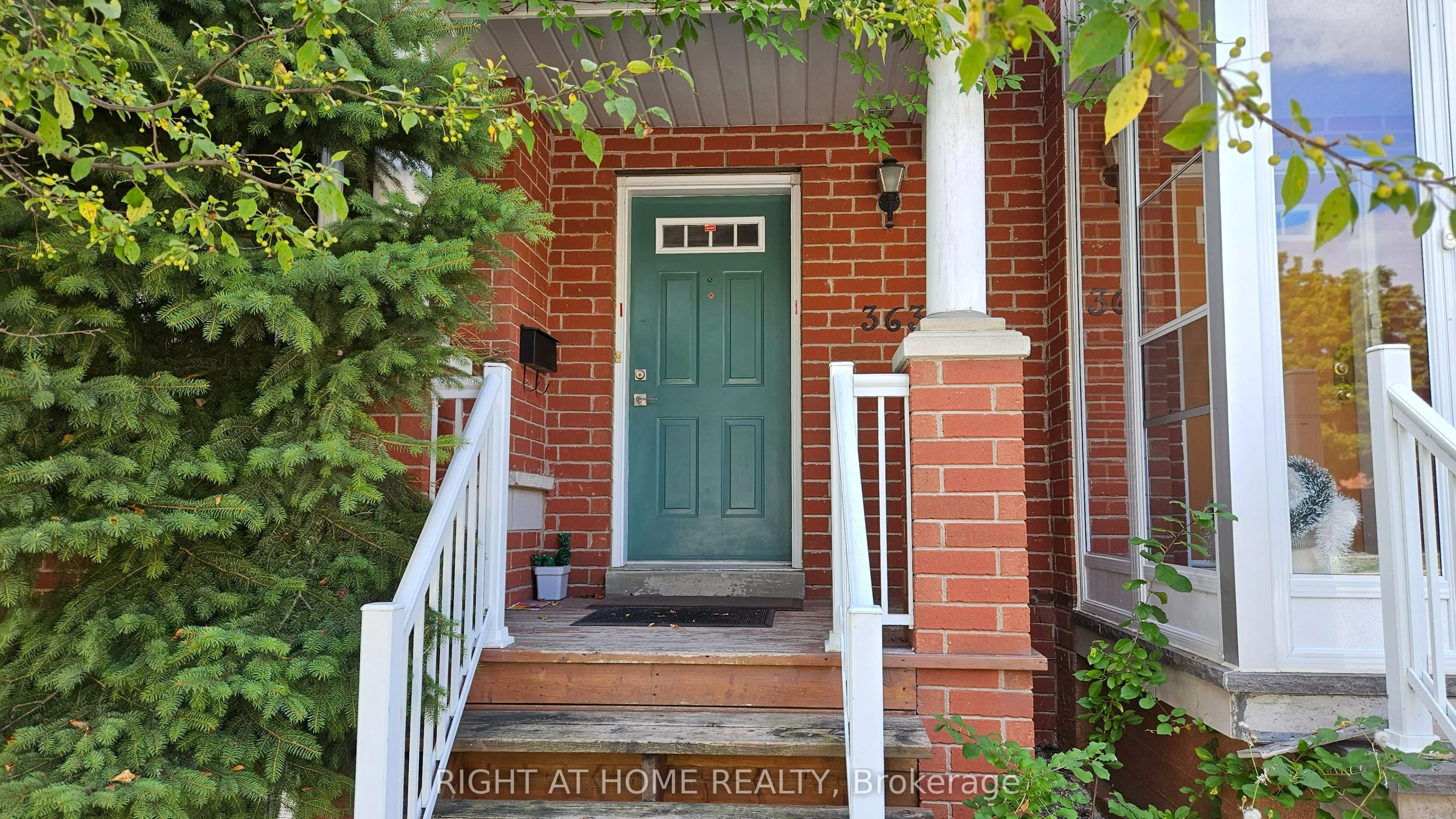363 Bantry Avenue
