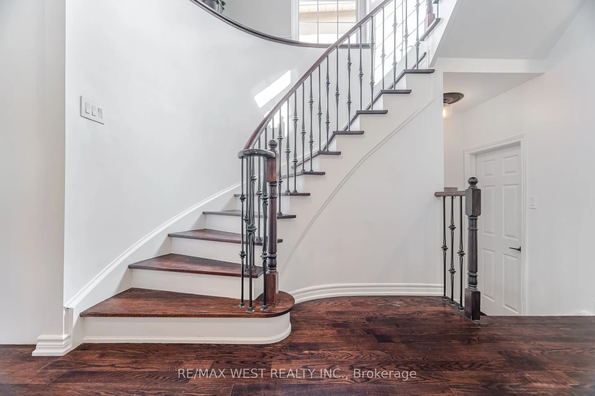 34 Willow Tree Street
