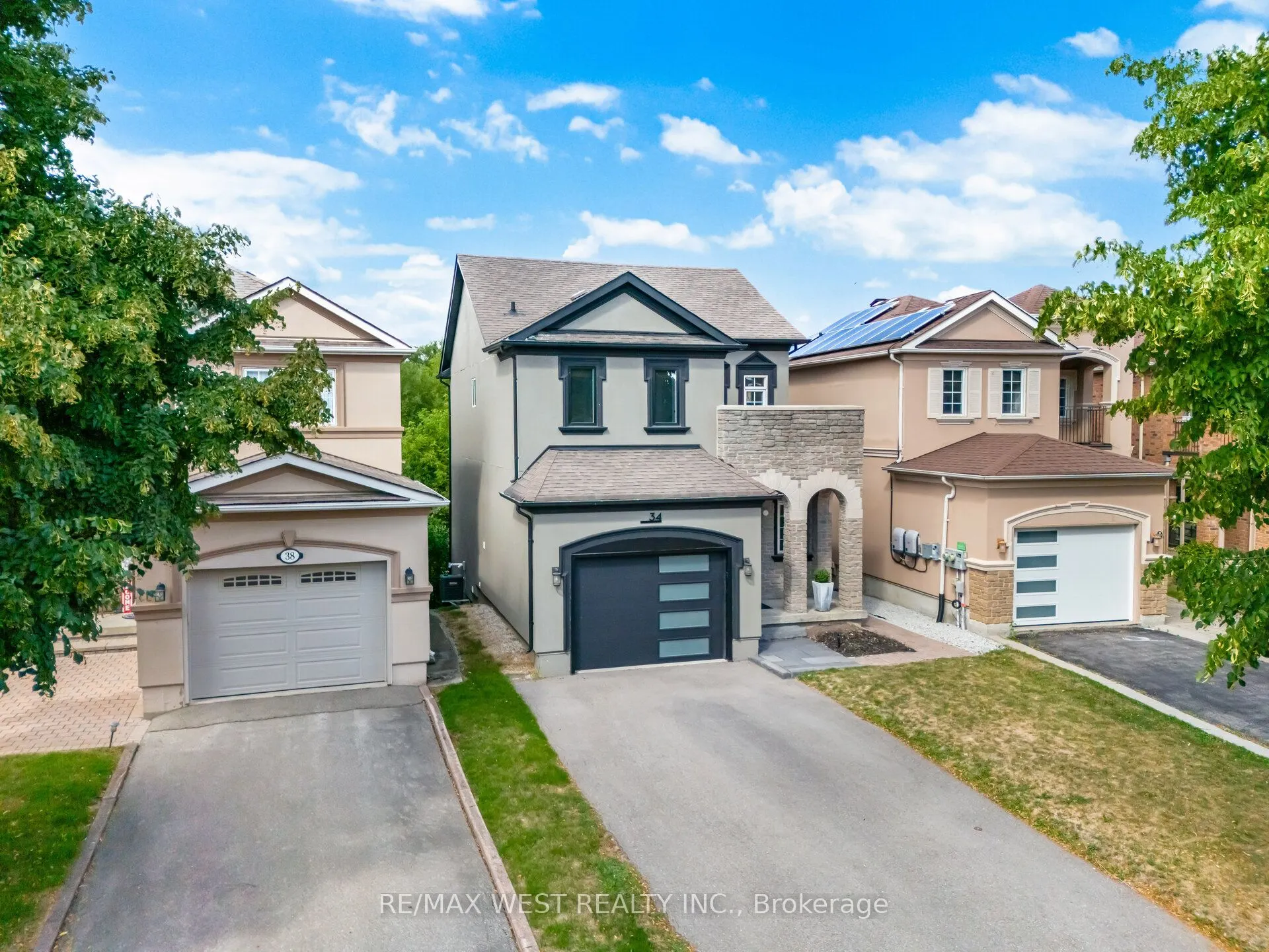 34 Willow Tree Street