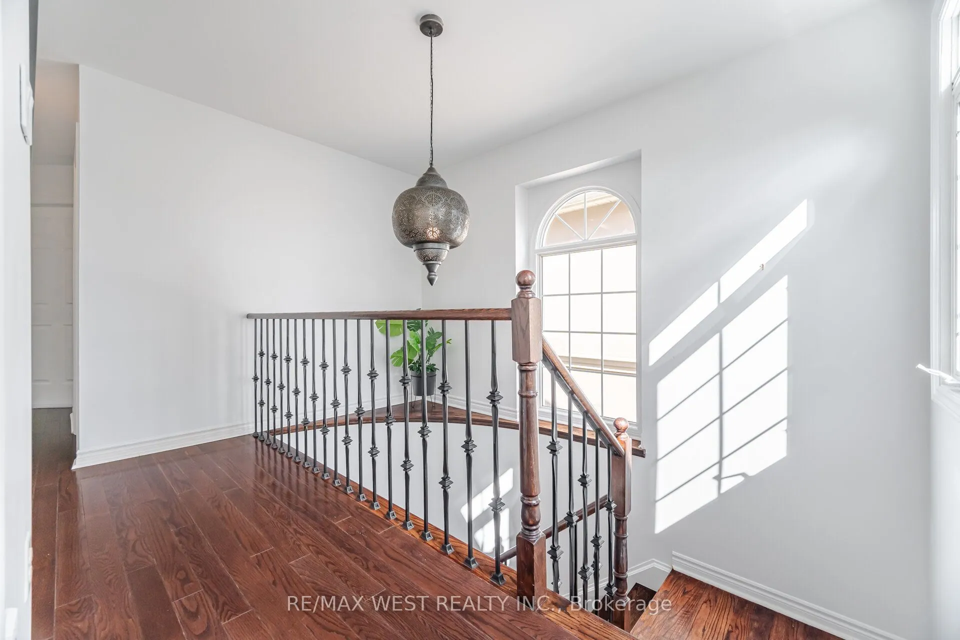 34 Willow Tree Street