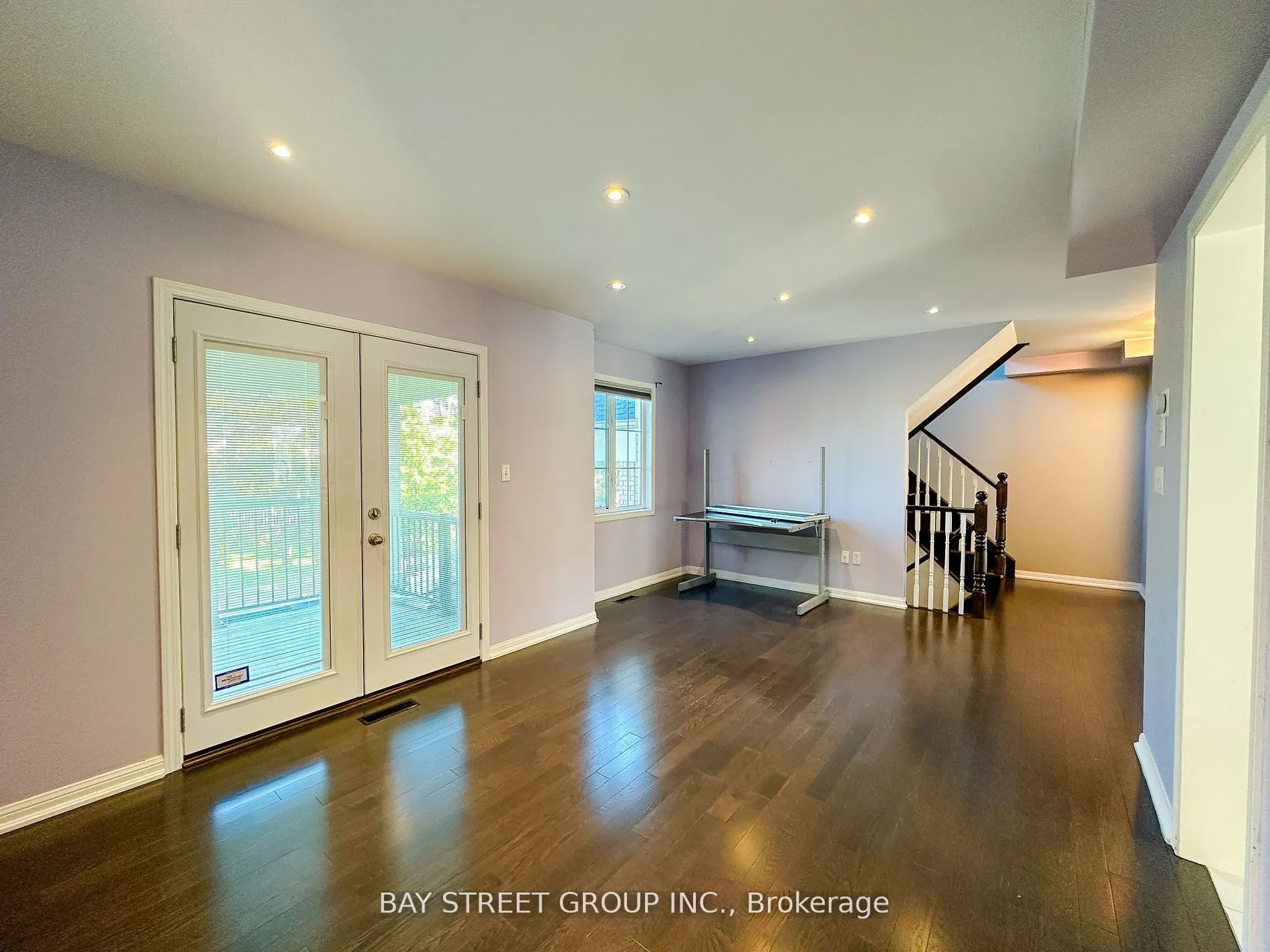 216 Equator Crescent