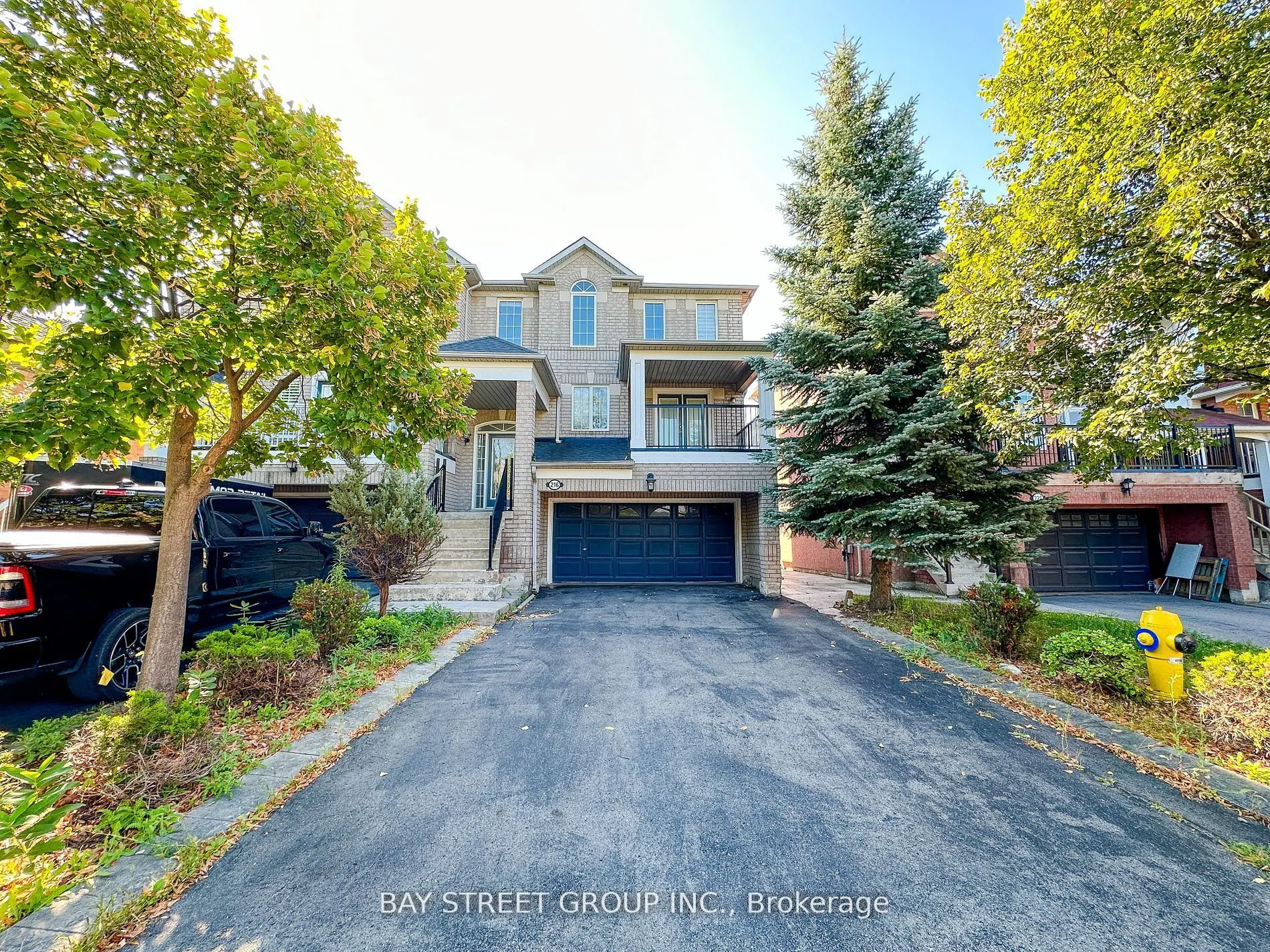216 Equator Crescent