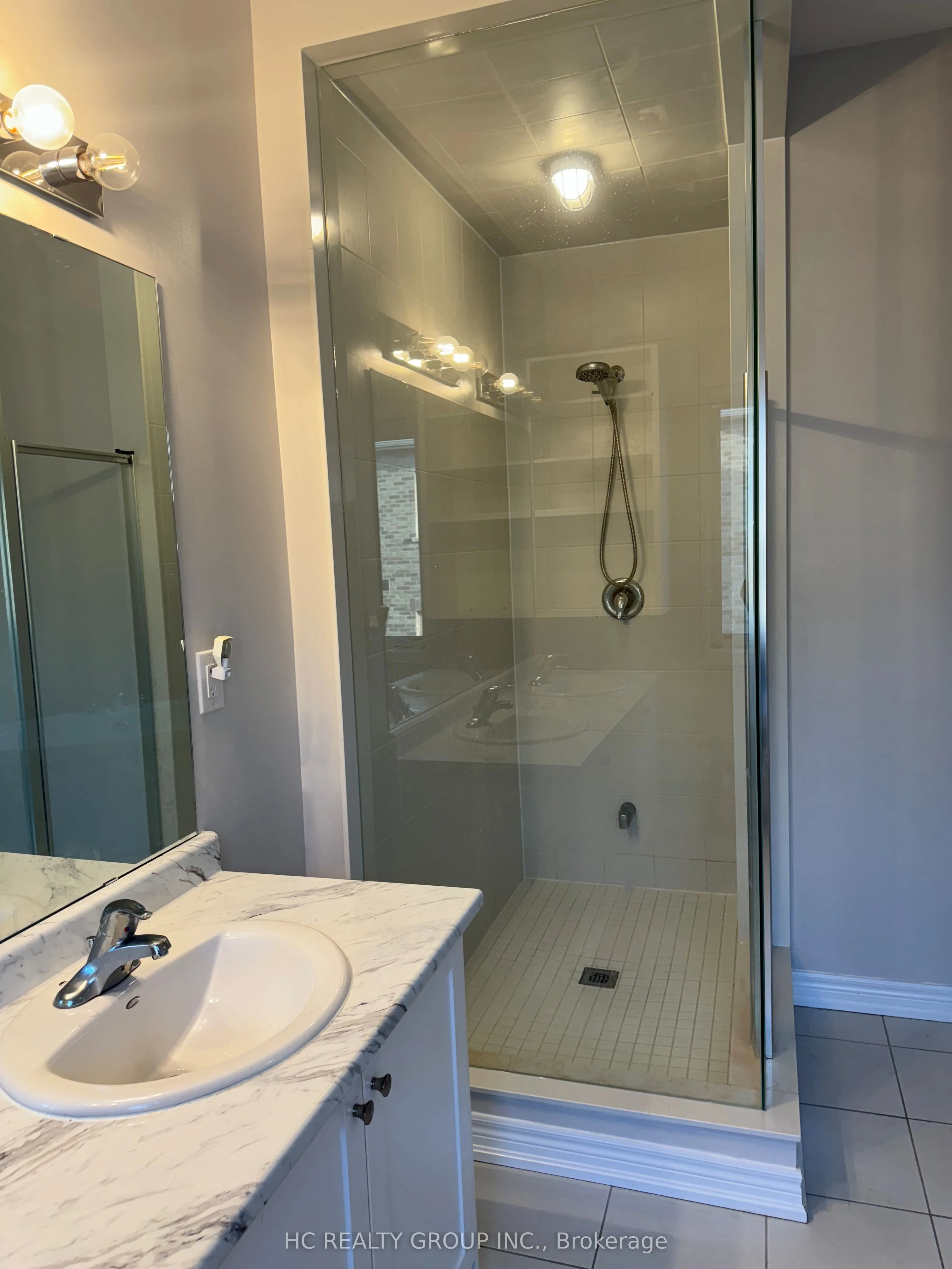 75 MCCAGUE Avenue, #Main Floor