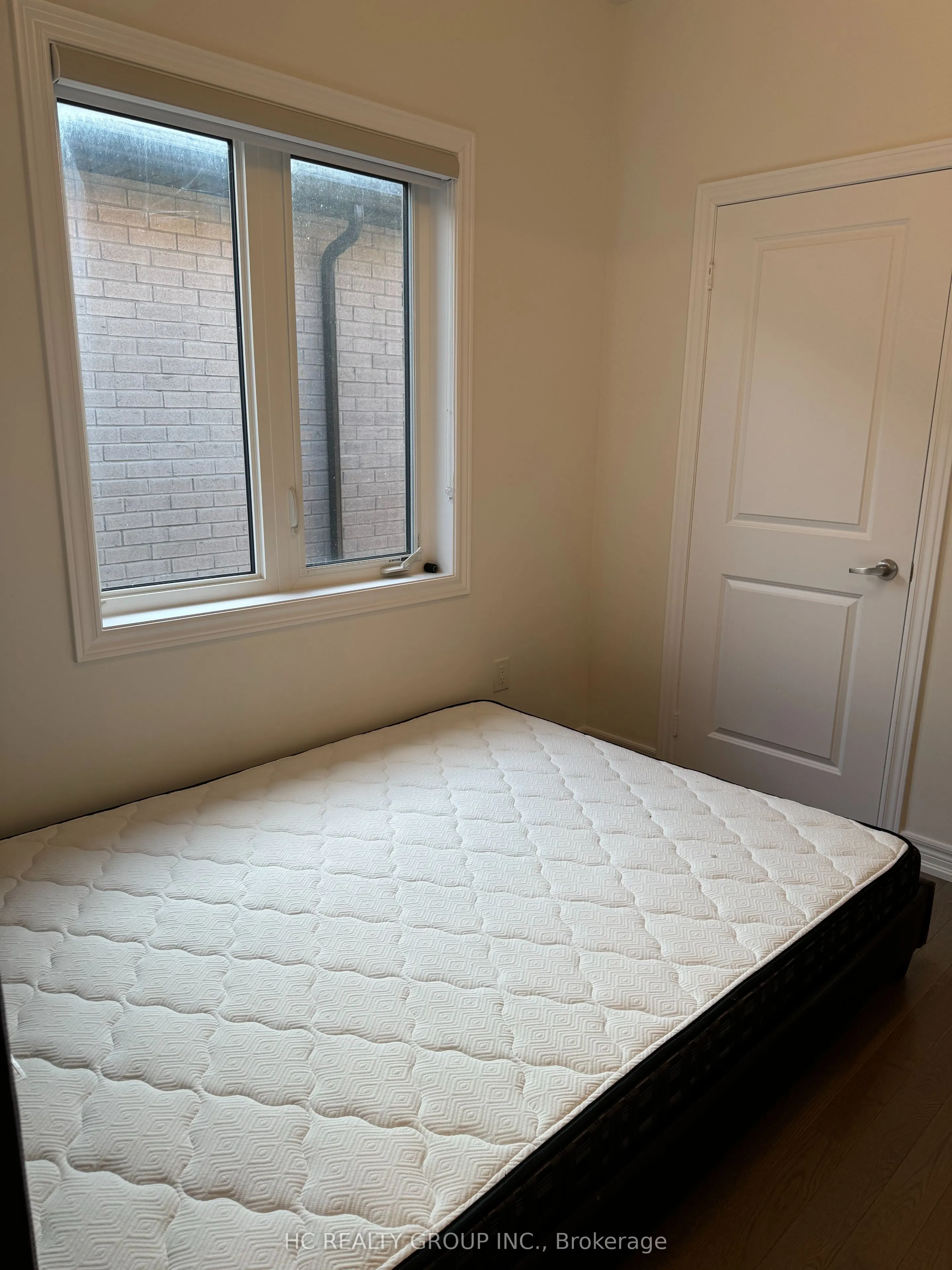 75 MCCAGUE Avenue, #Main Floor