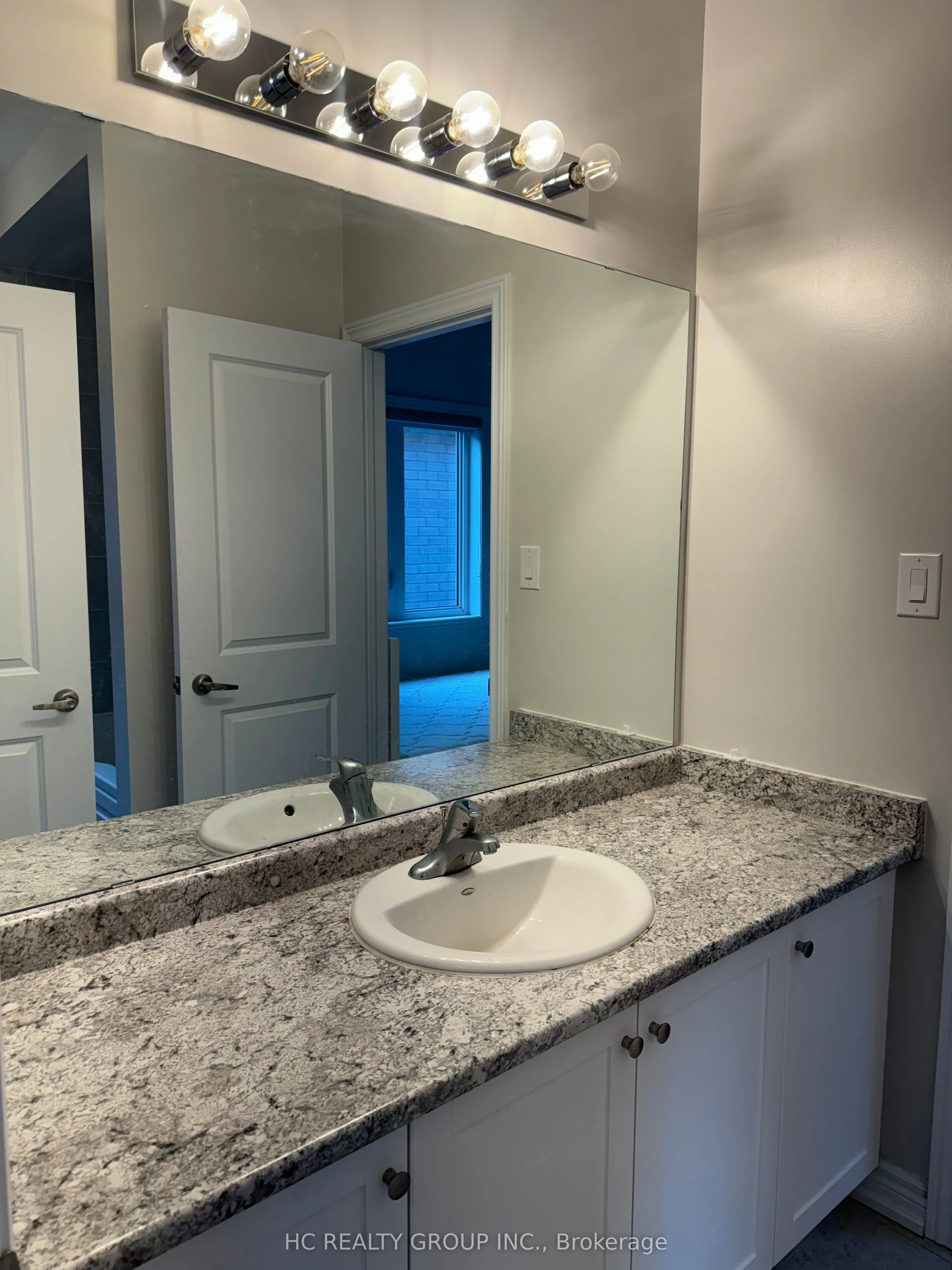 75 MCCAGUE Avenue, #Main Floor