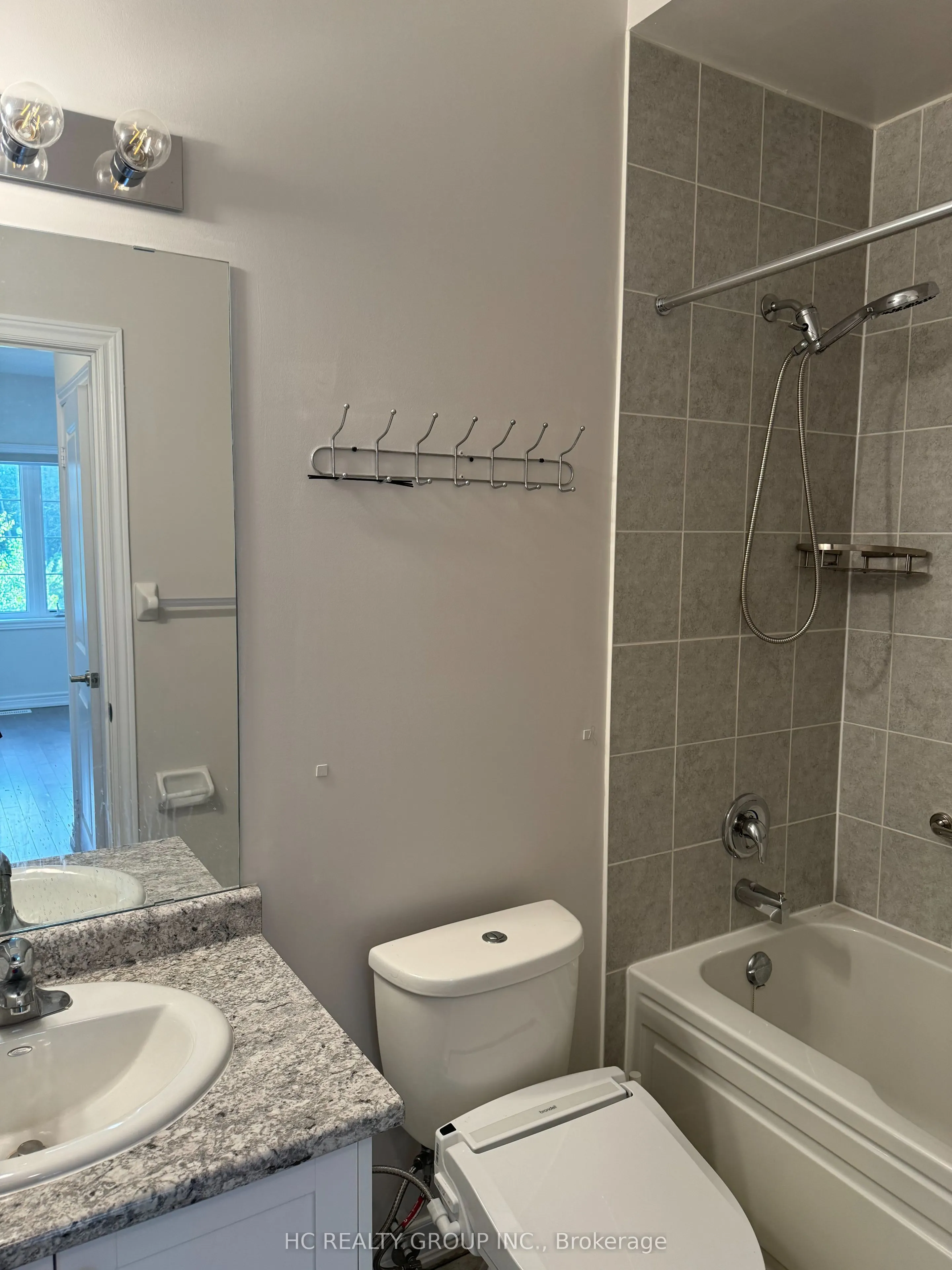 75 MCCAGUE Avenue, #Main Floor