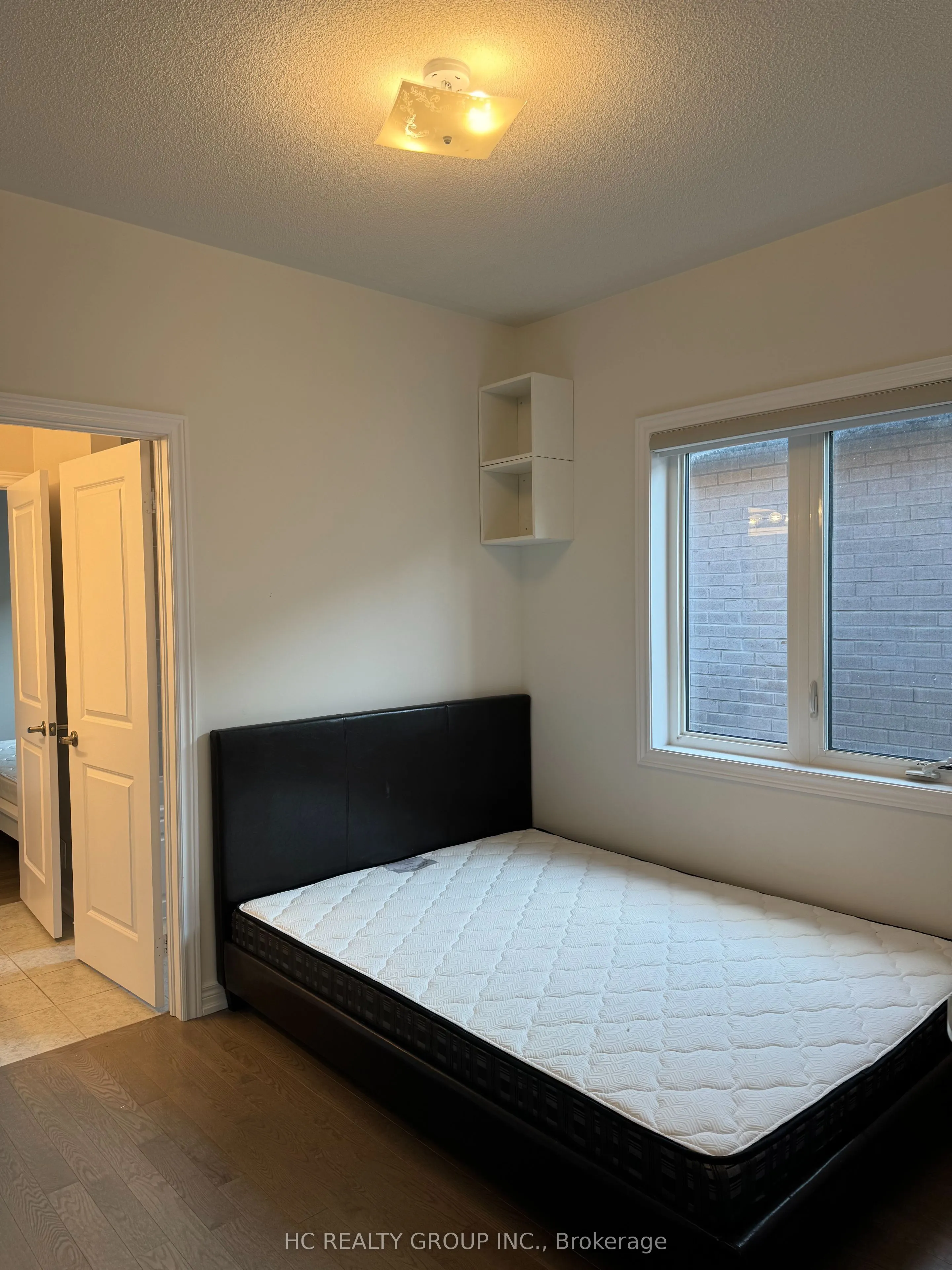 75 MCCAGUE Avenue, #Main Floor