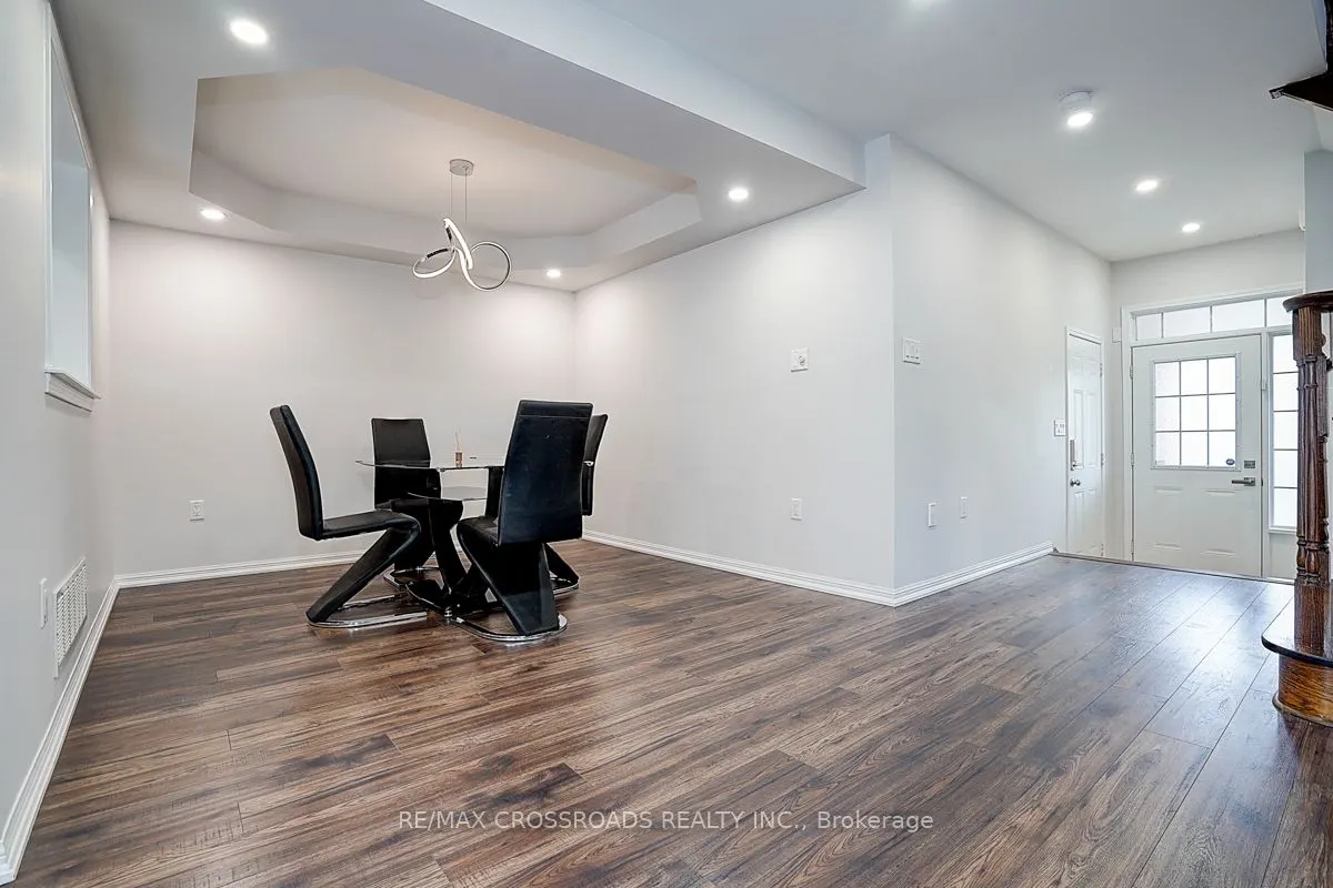 9 Whiterose Lane