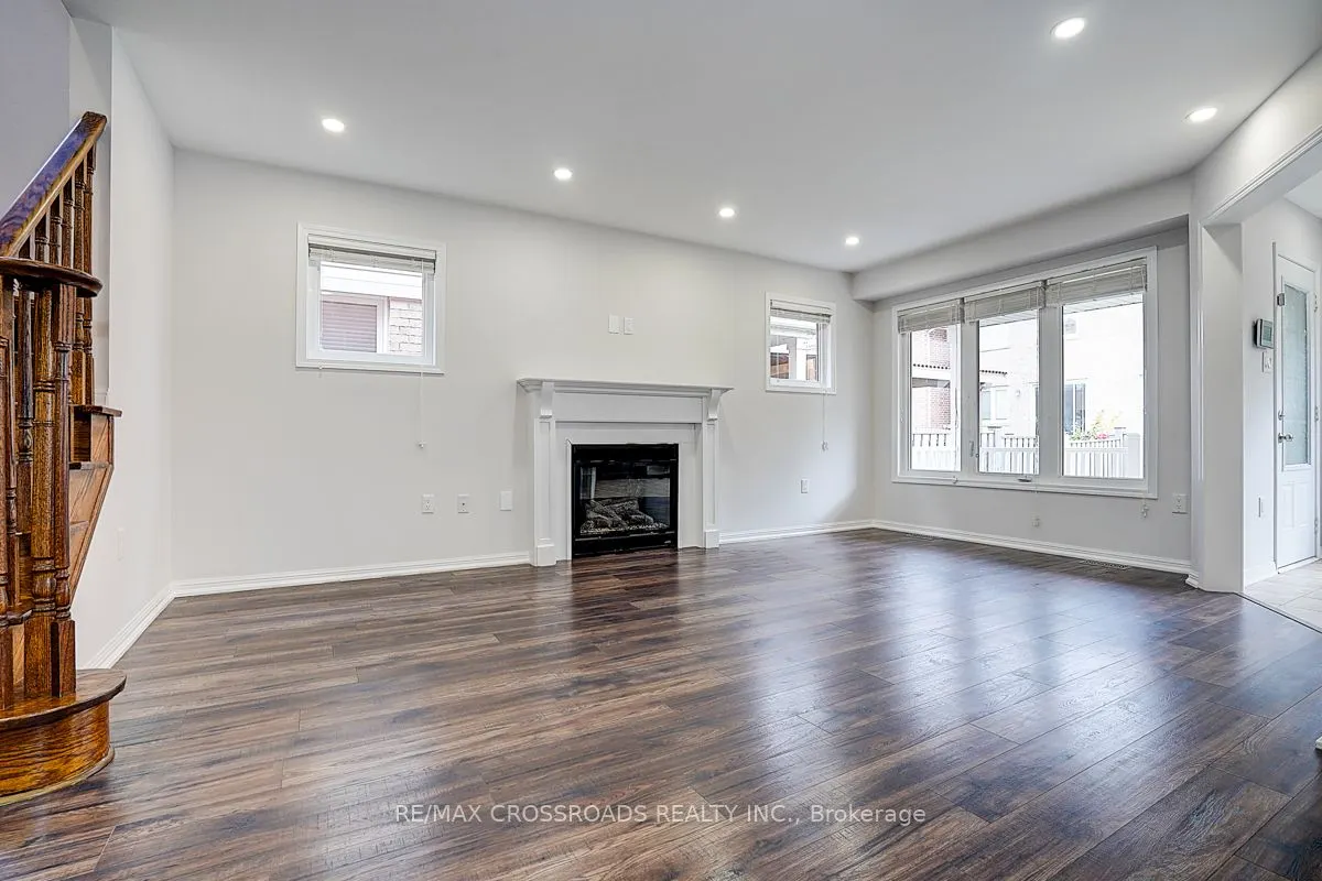 9 Whiterose Lane