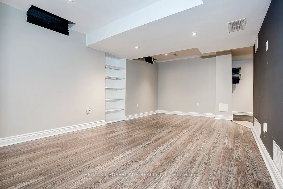 9 Whiterose Lane