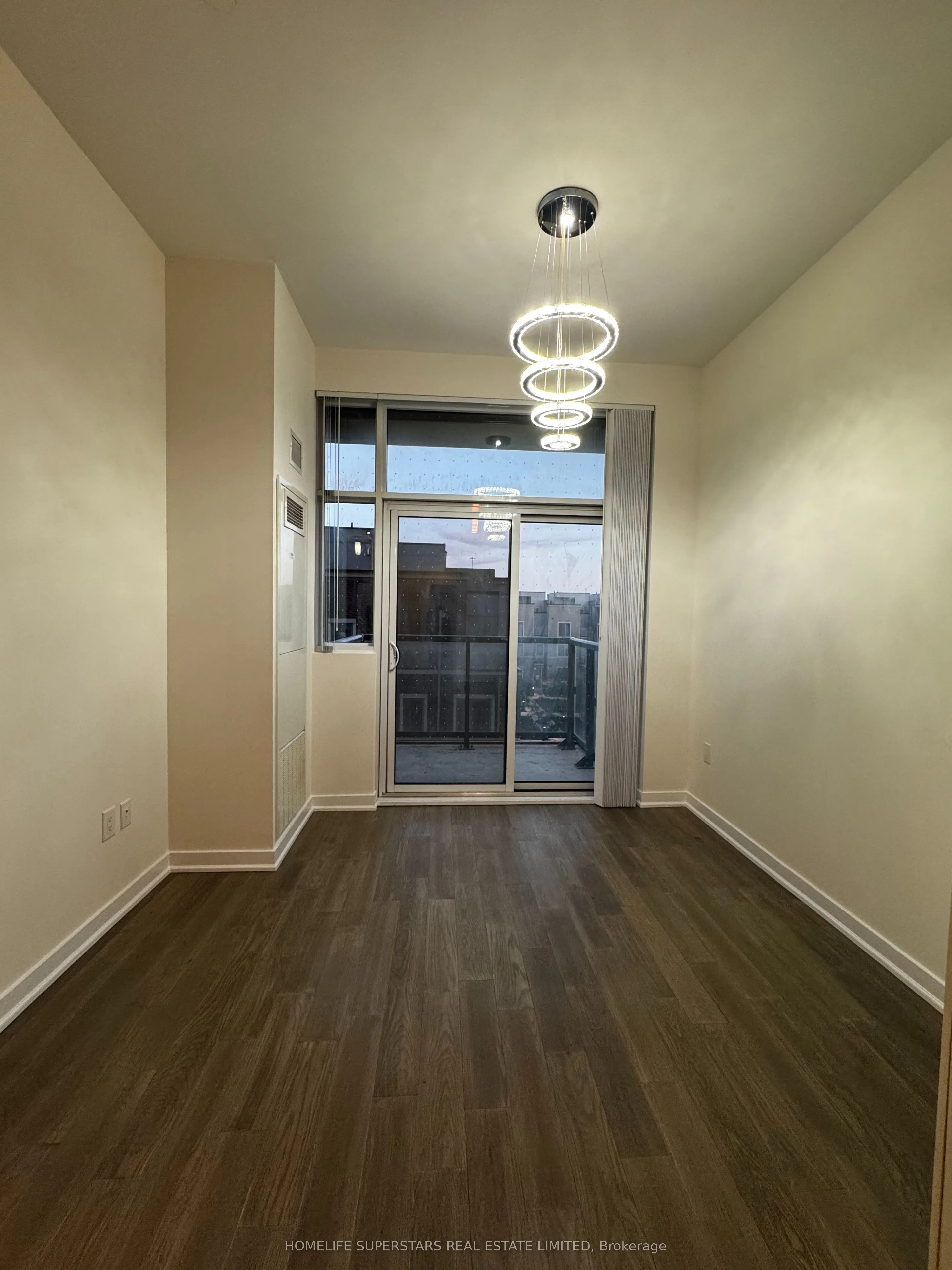 38 Honeycrisp Crescent, #307