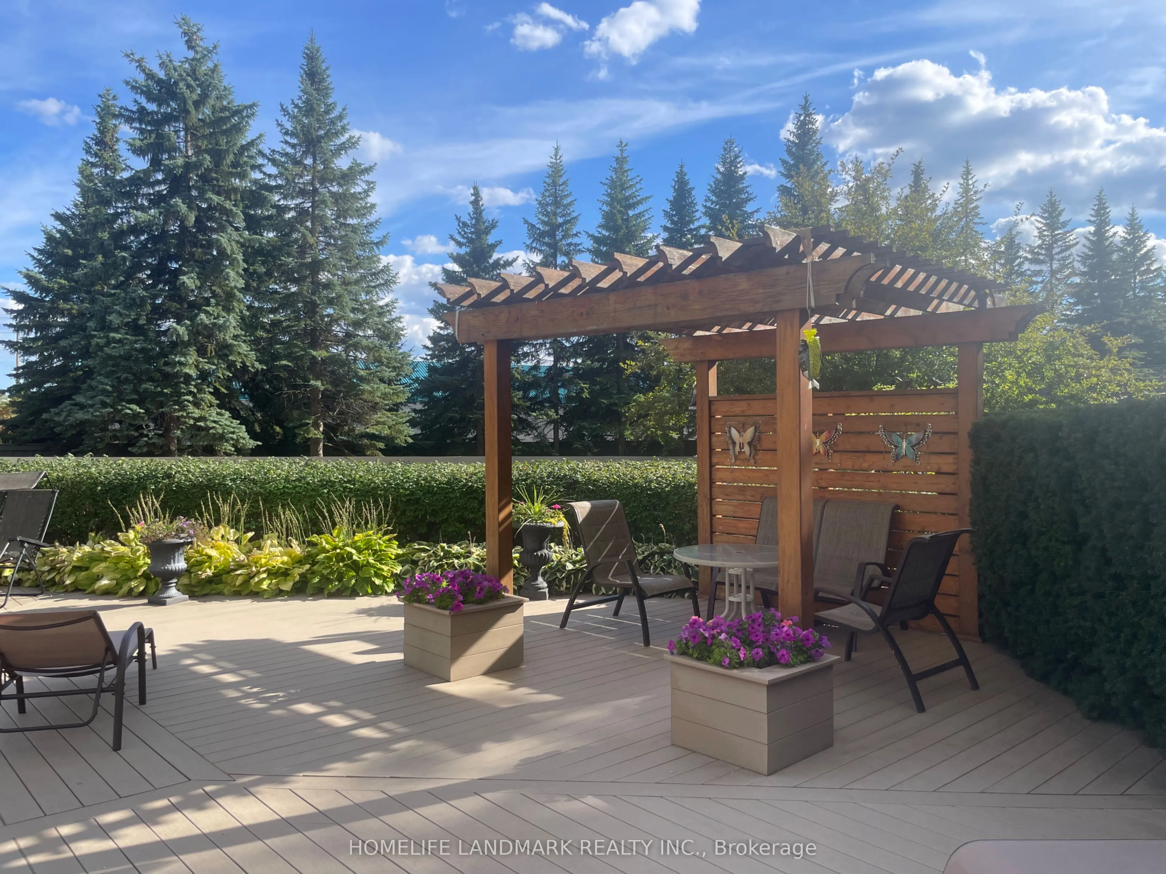 7805 Bayview Avenue, #209
