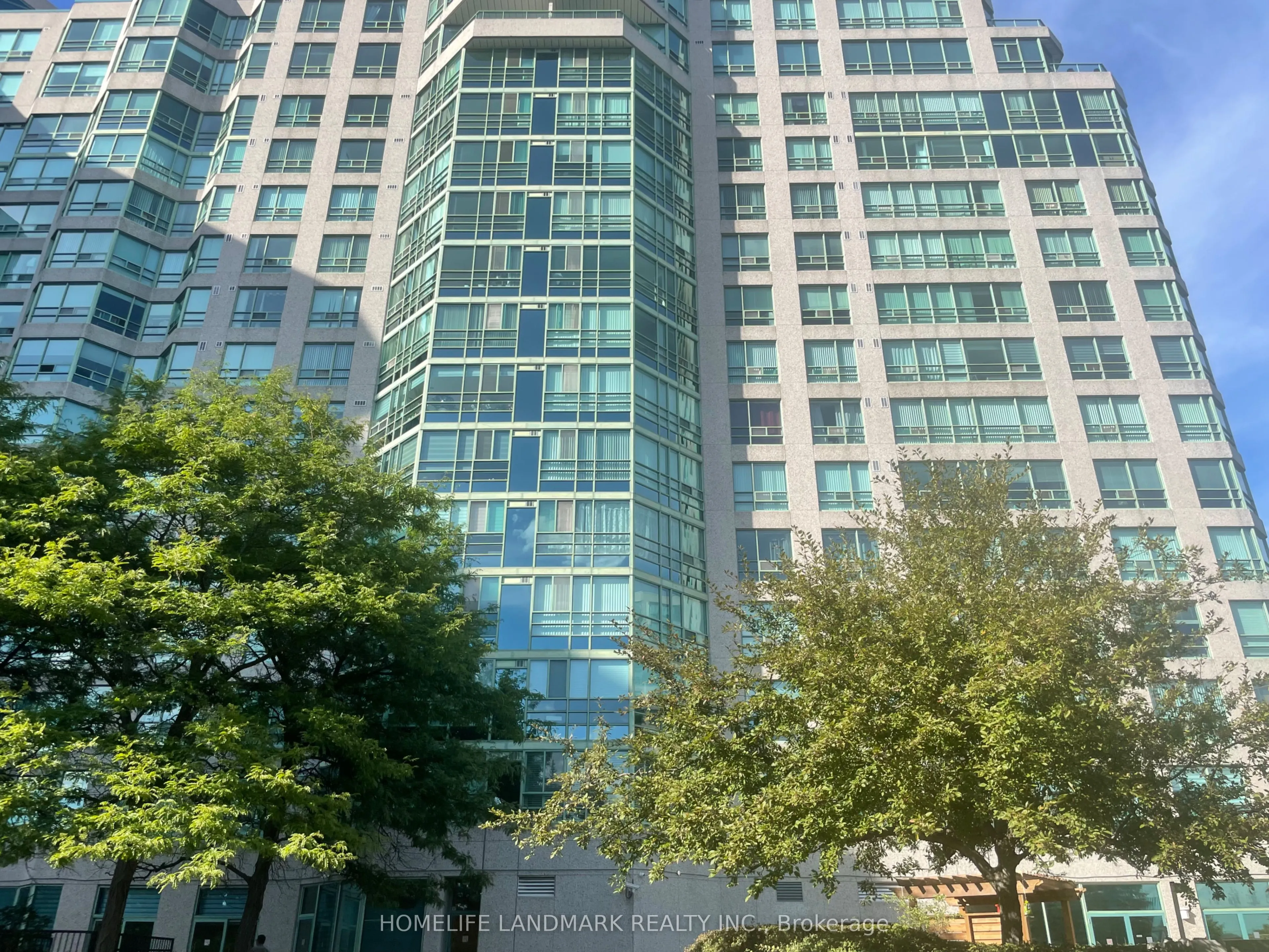 7805 Bayview Avenue, #209