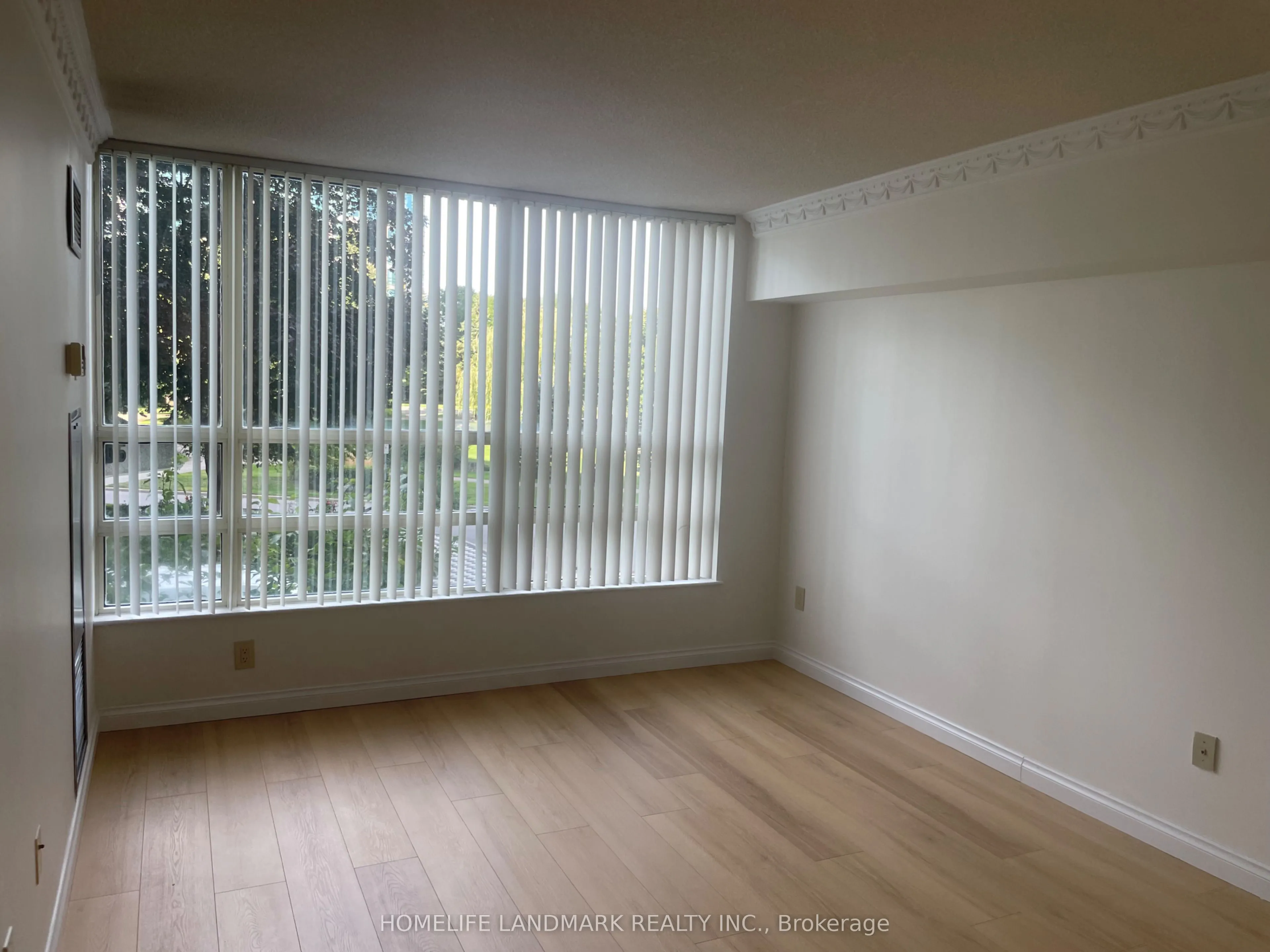 7805 Bayview Avenue, #209