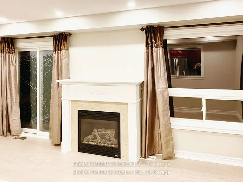 48 Four Seasons Crescent
