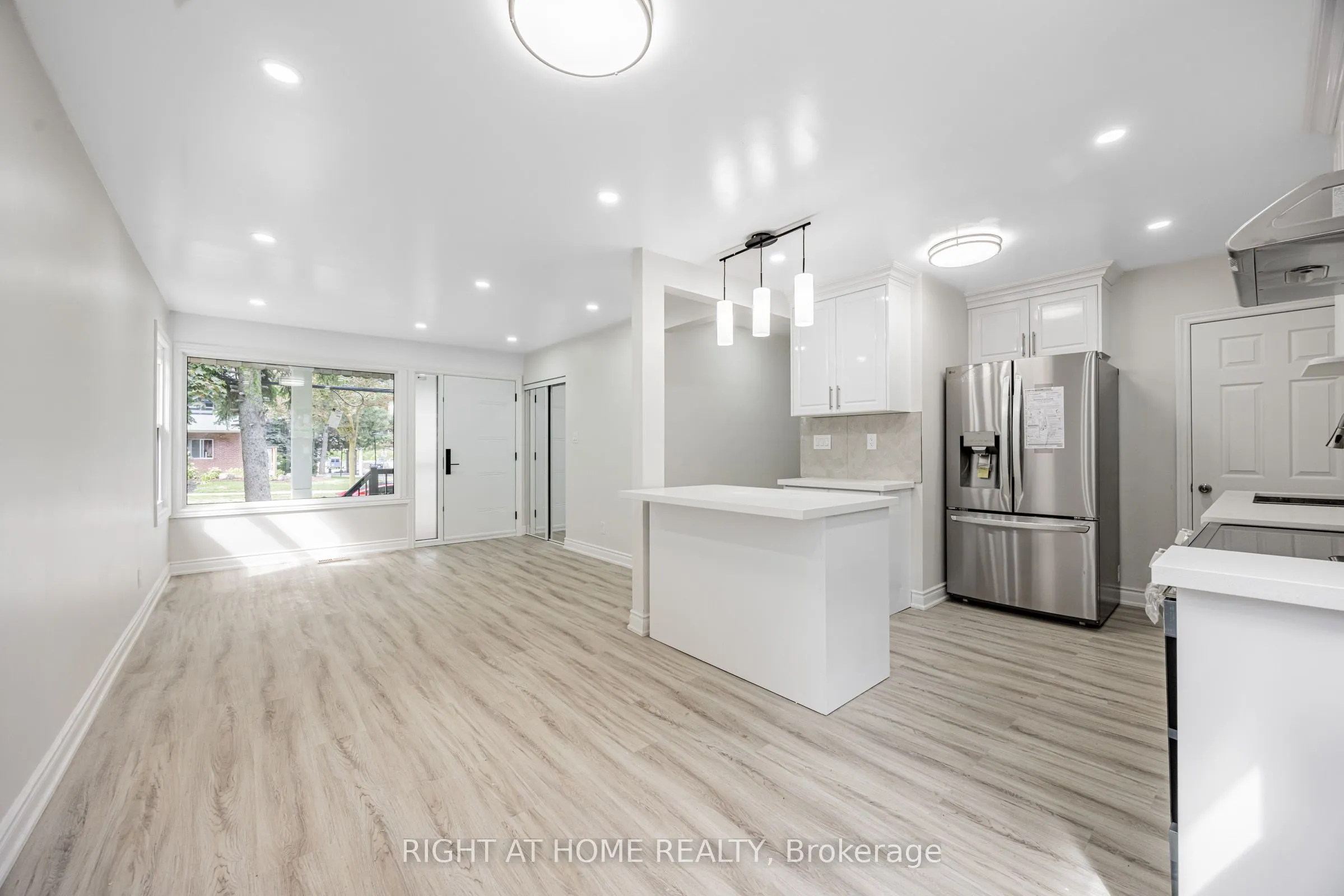 225 Essex- Entire House Avenue