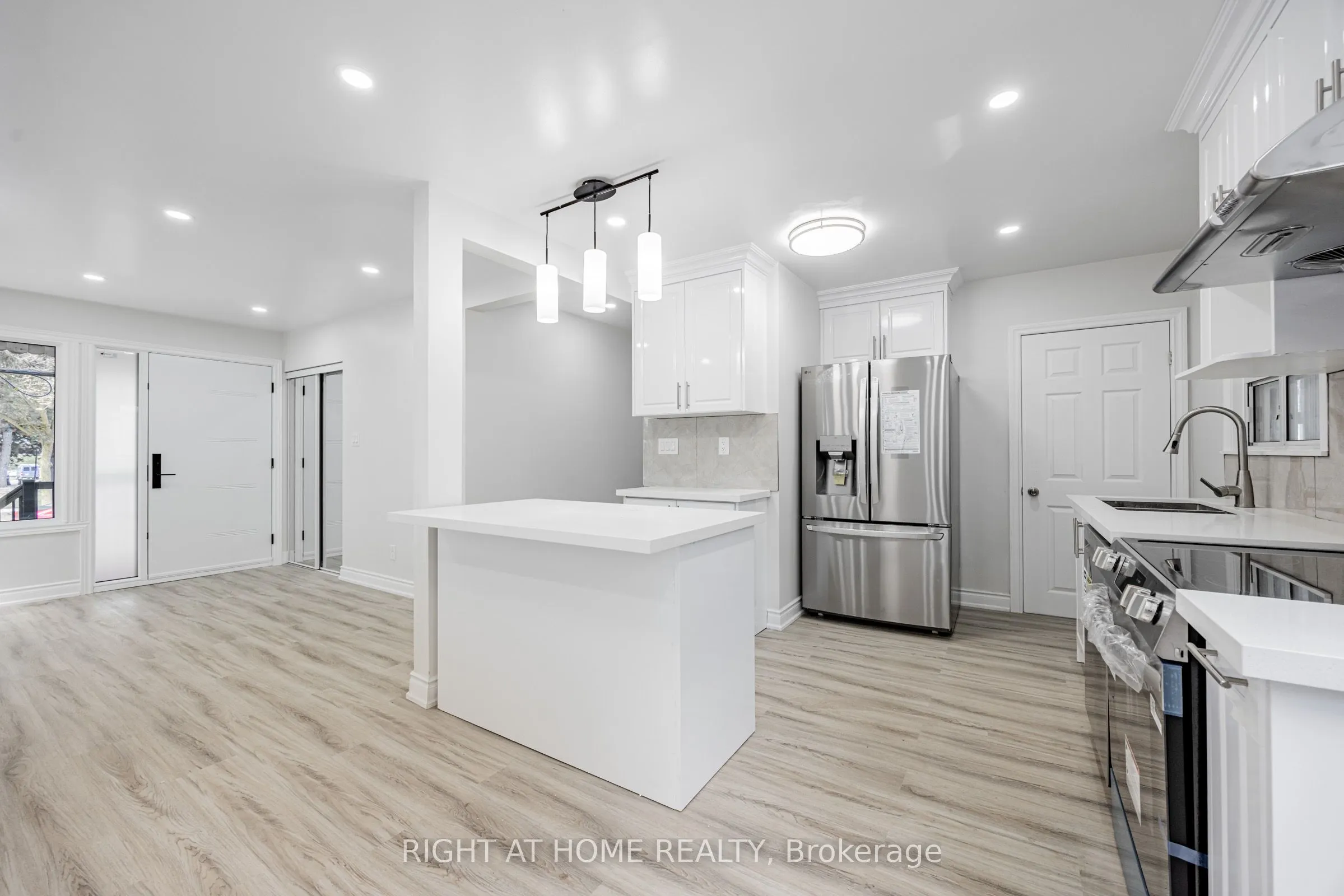 225 Essex- Entire House Avenue