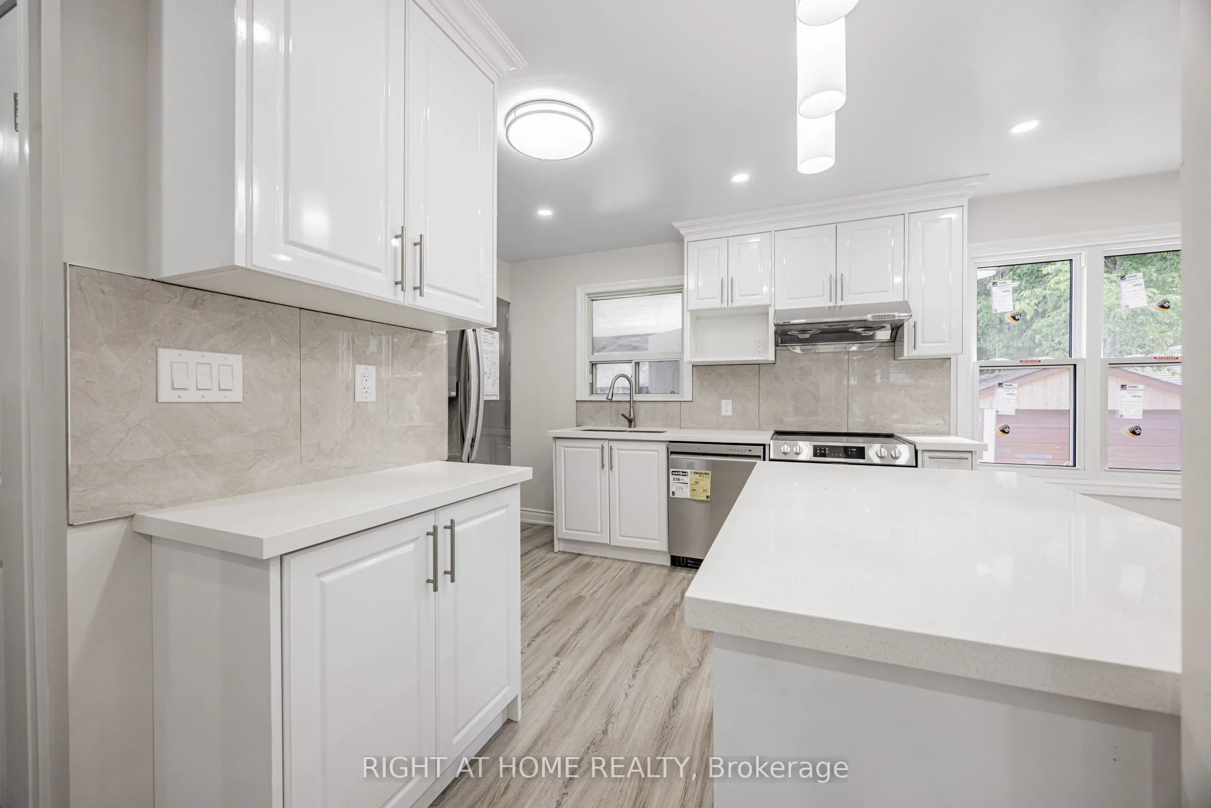 225 Essex- Entire House Avenue
