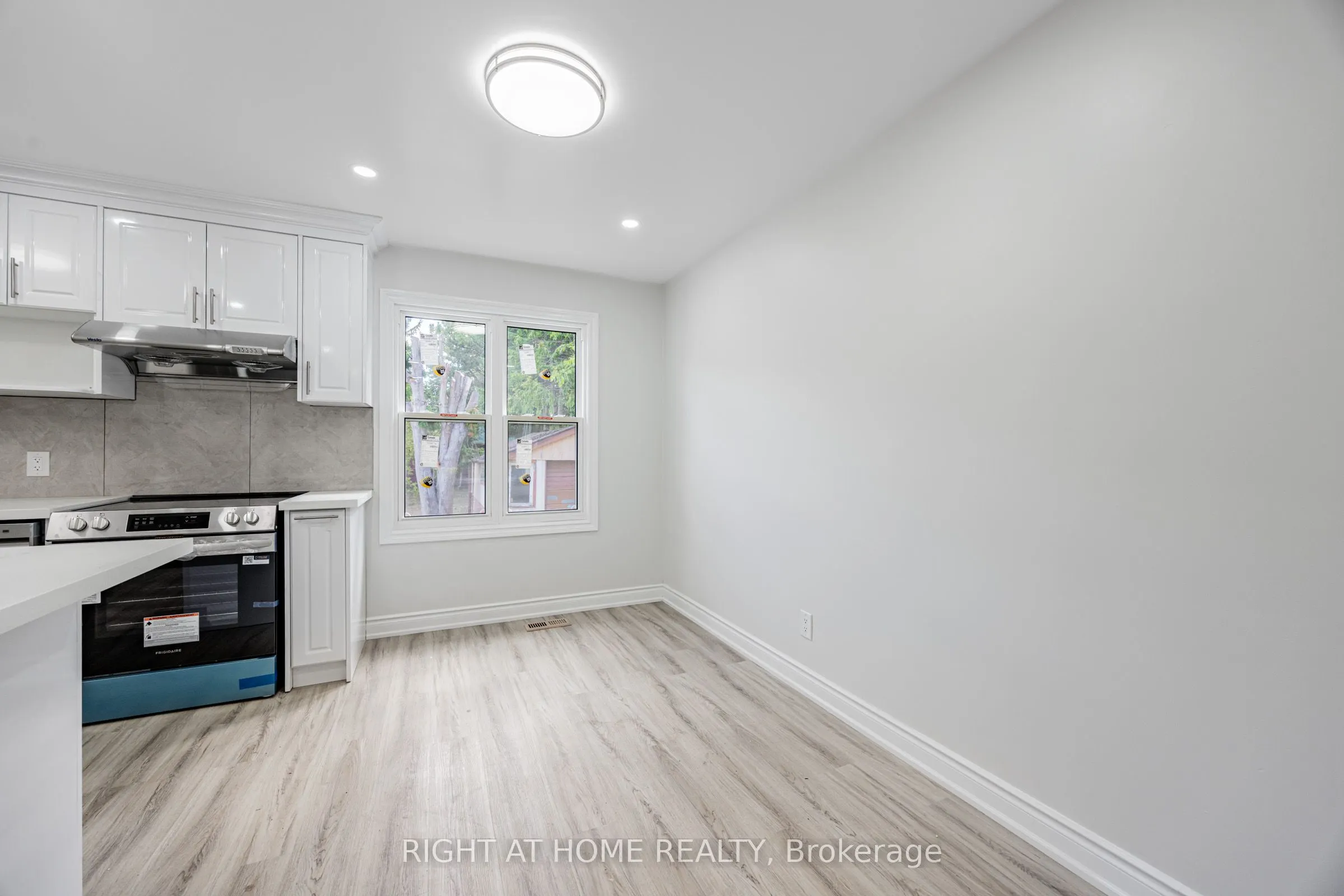 225 Essex- Entire House Avenue
